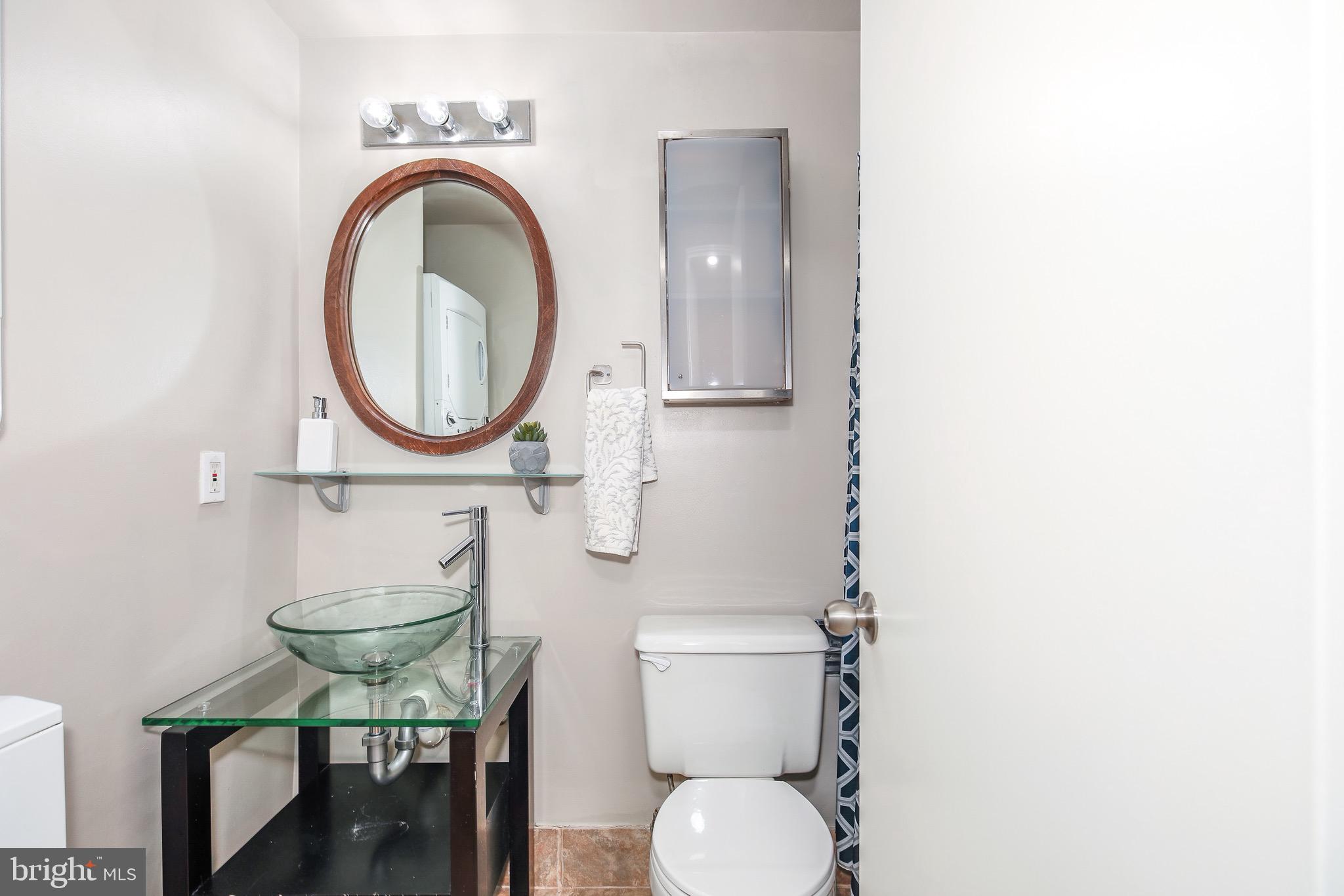 1326 Vermont Ave NW #4