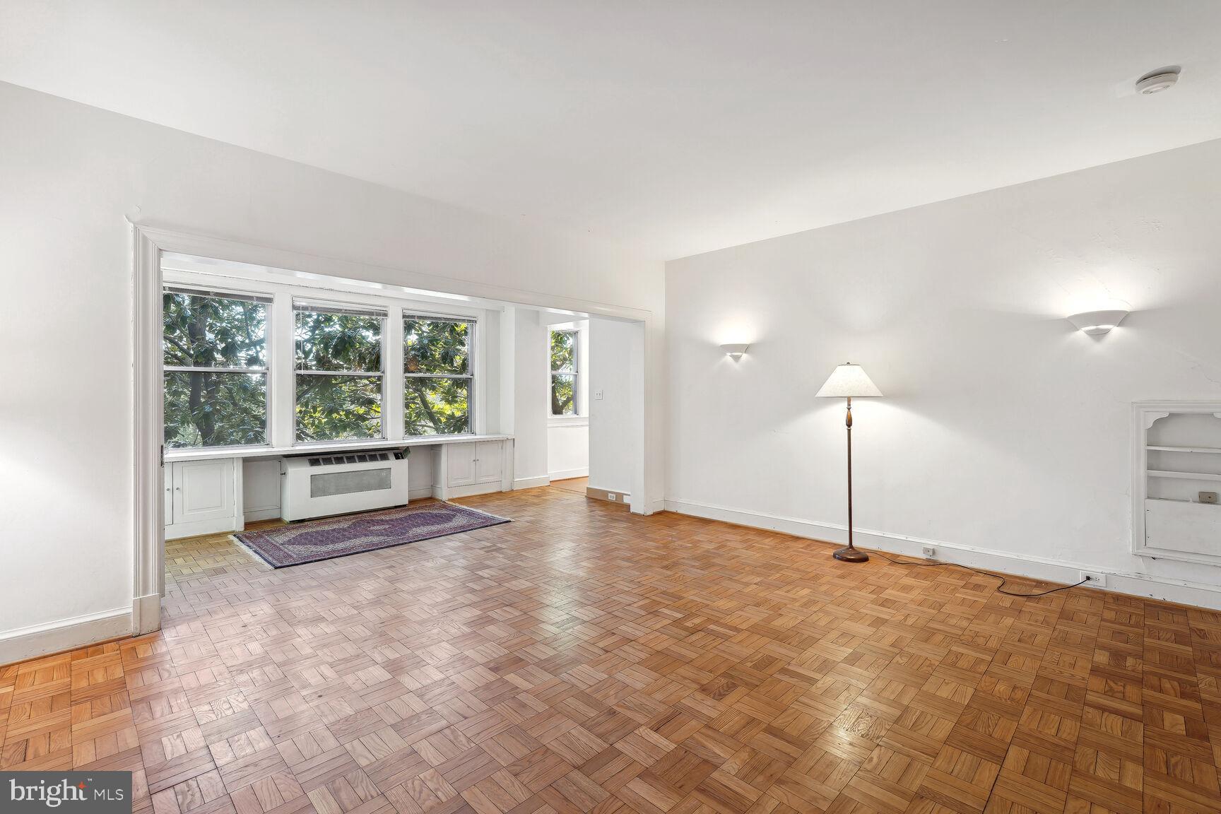 4000 Cathedral Ave NW #344-345b