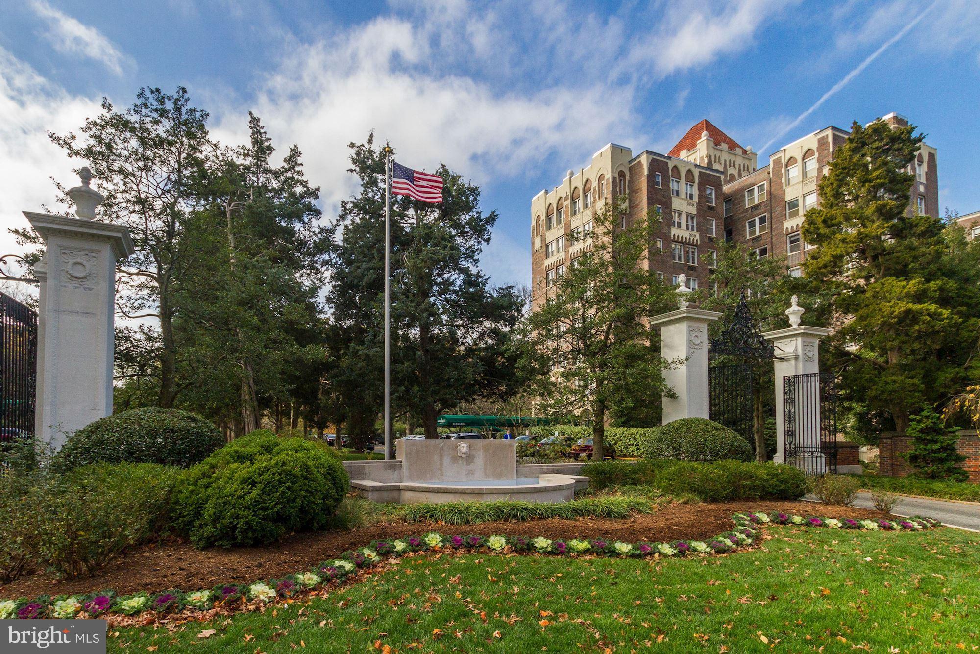 4000 Cathedral Ave NW #344-345b