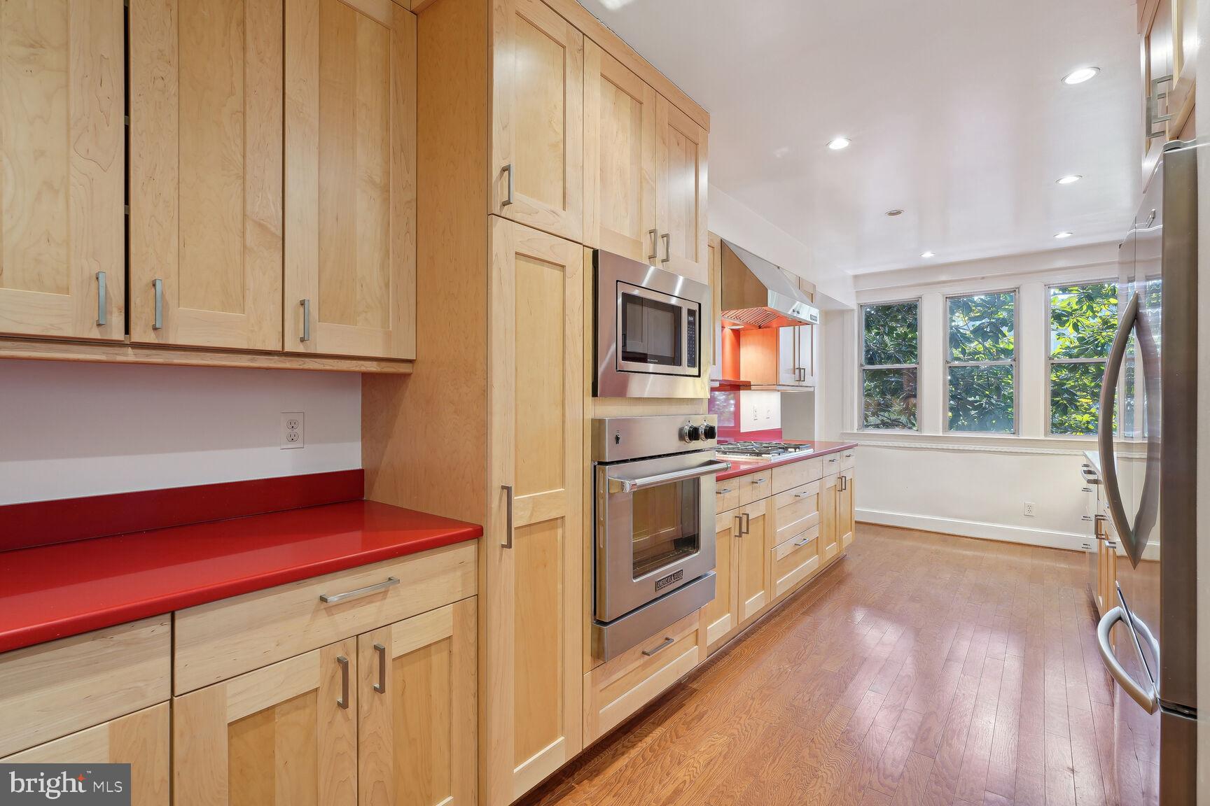 4000 Cathedral Ave NW #344-345b