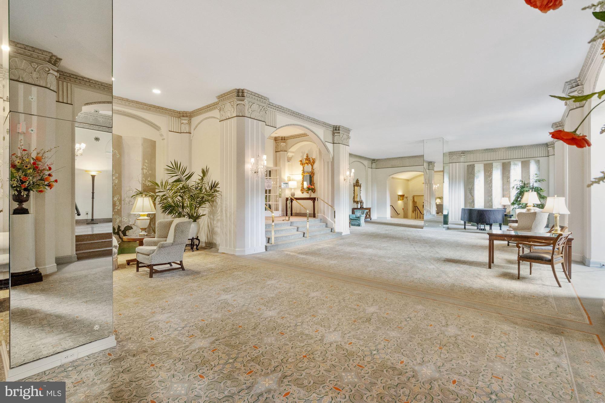 4000 Cathedral Ave NW #344-345b