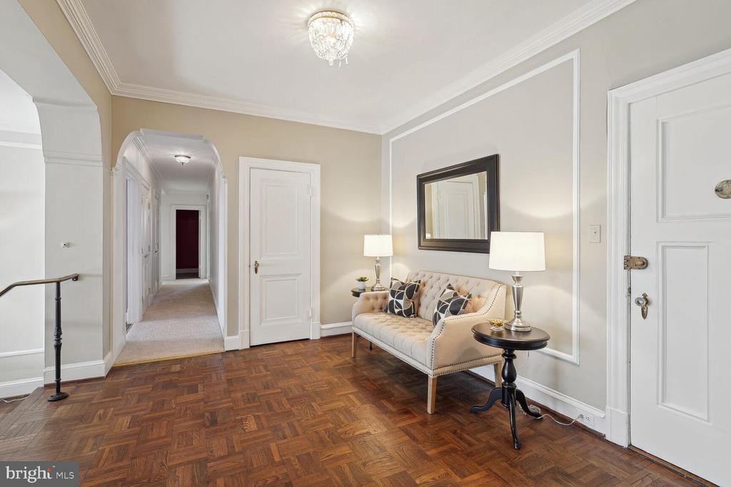 4000 Cathedral Ave NW #344-345b