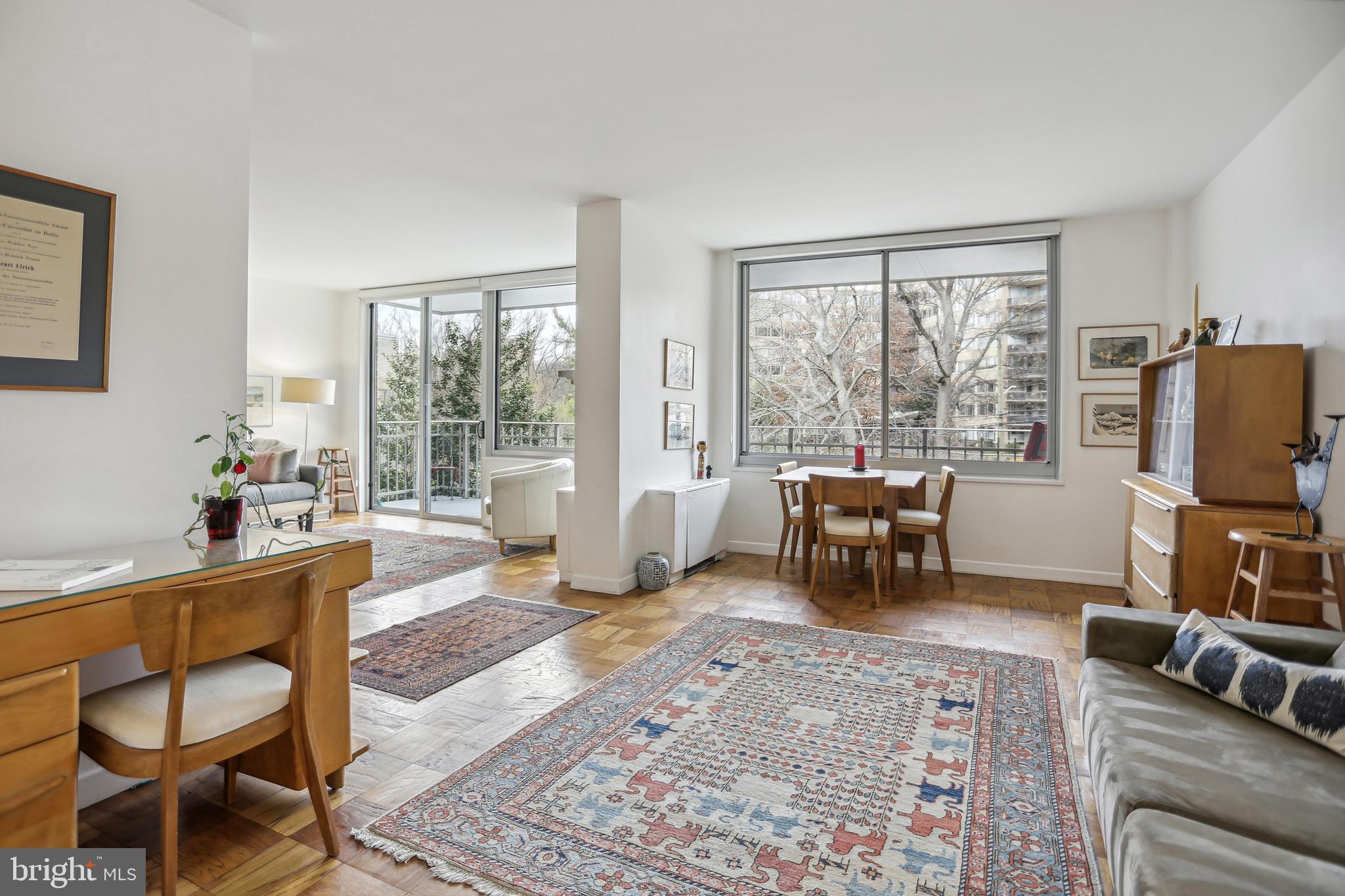 4100 Cathedral Ave NW #814