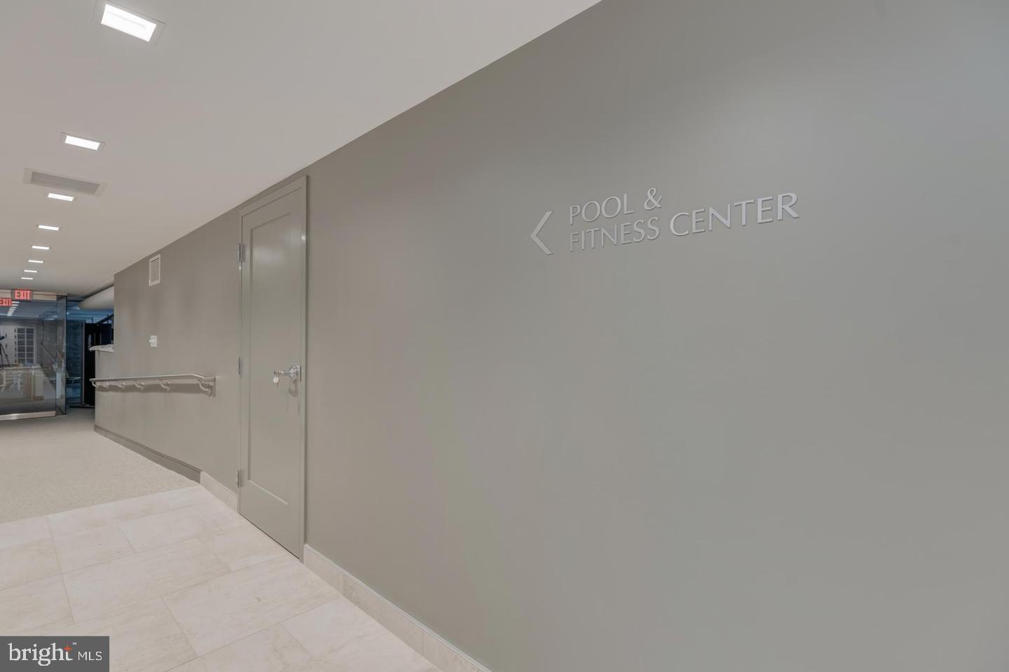 4100 Cathedral Ave NW #814