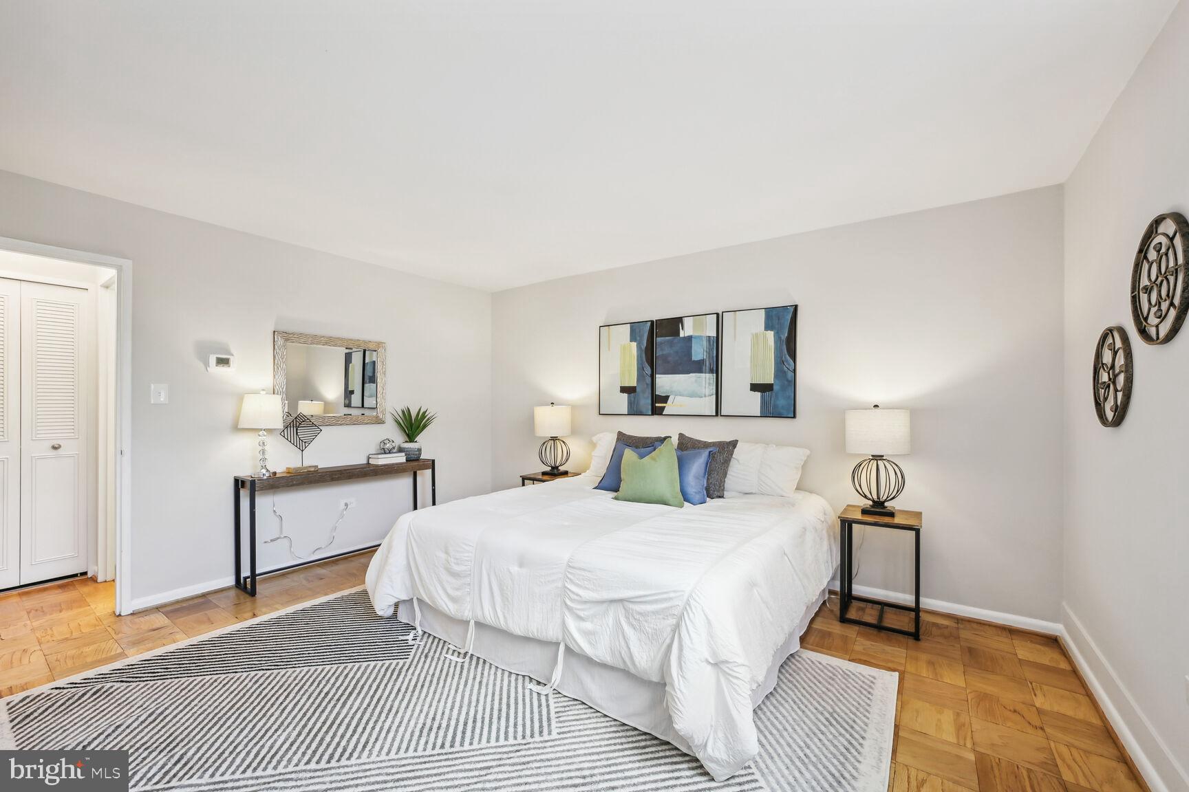 2939 van Ness St NW #733