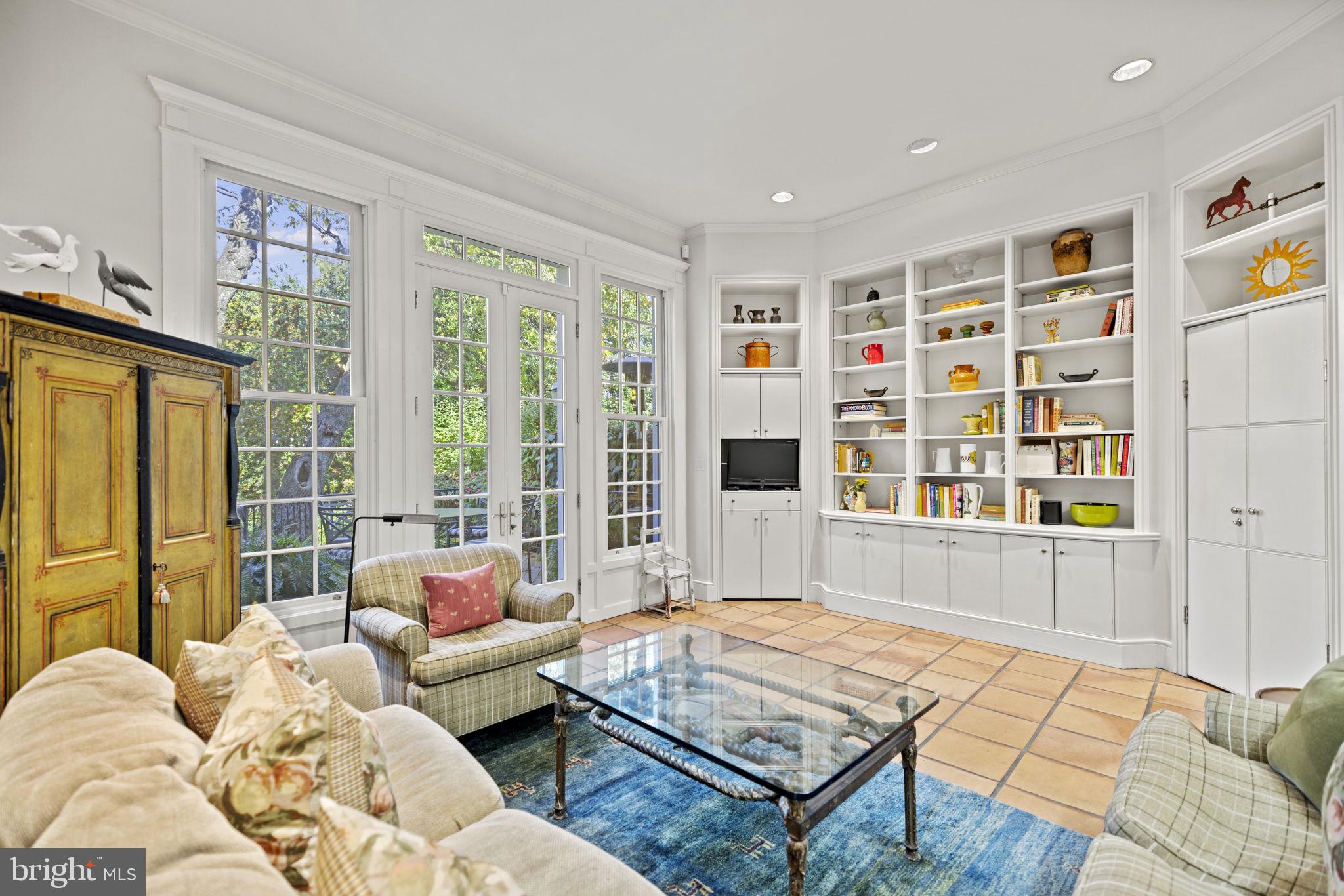 3031 O St NW