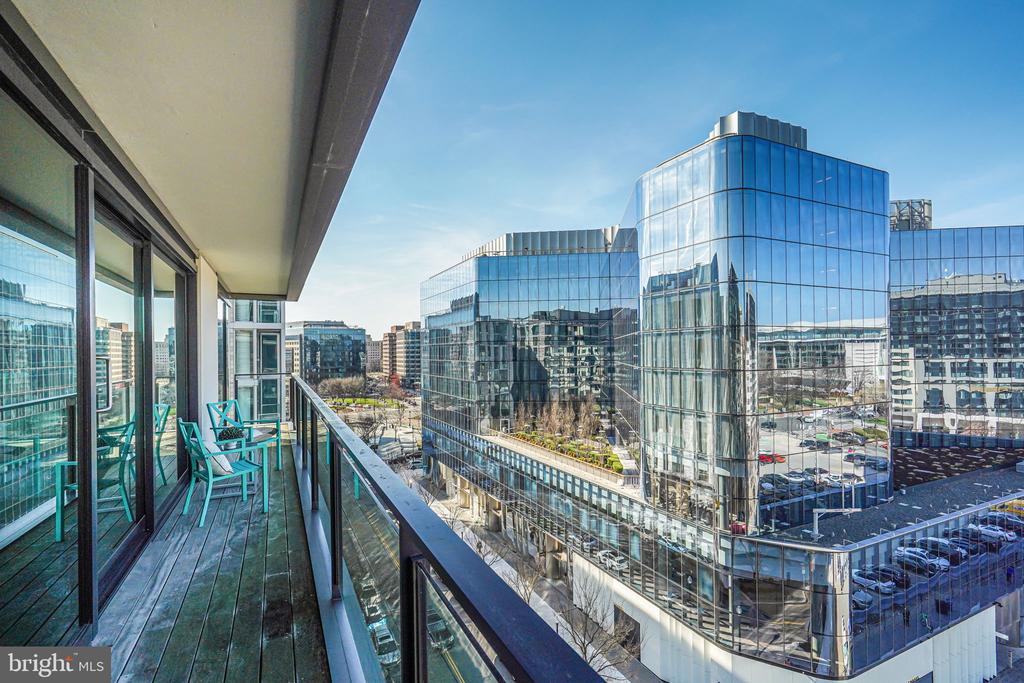 920 I St NW #902