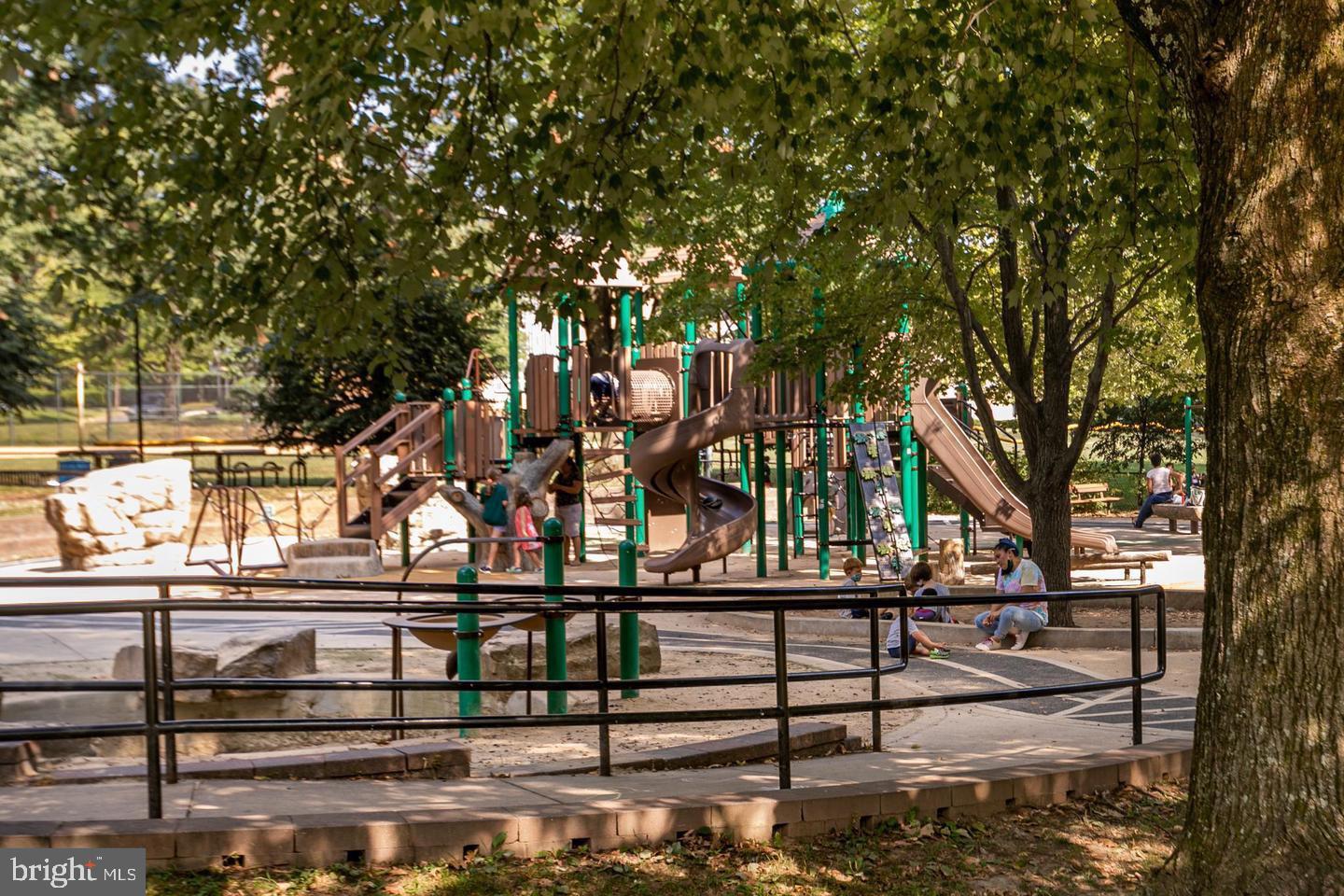 4600 Connecticut Ave NW #203