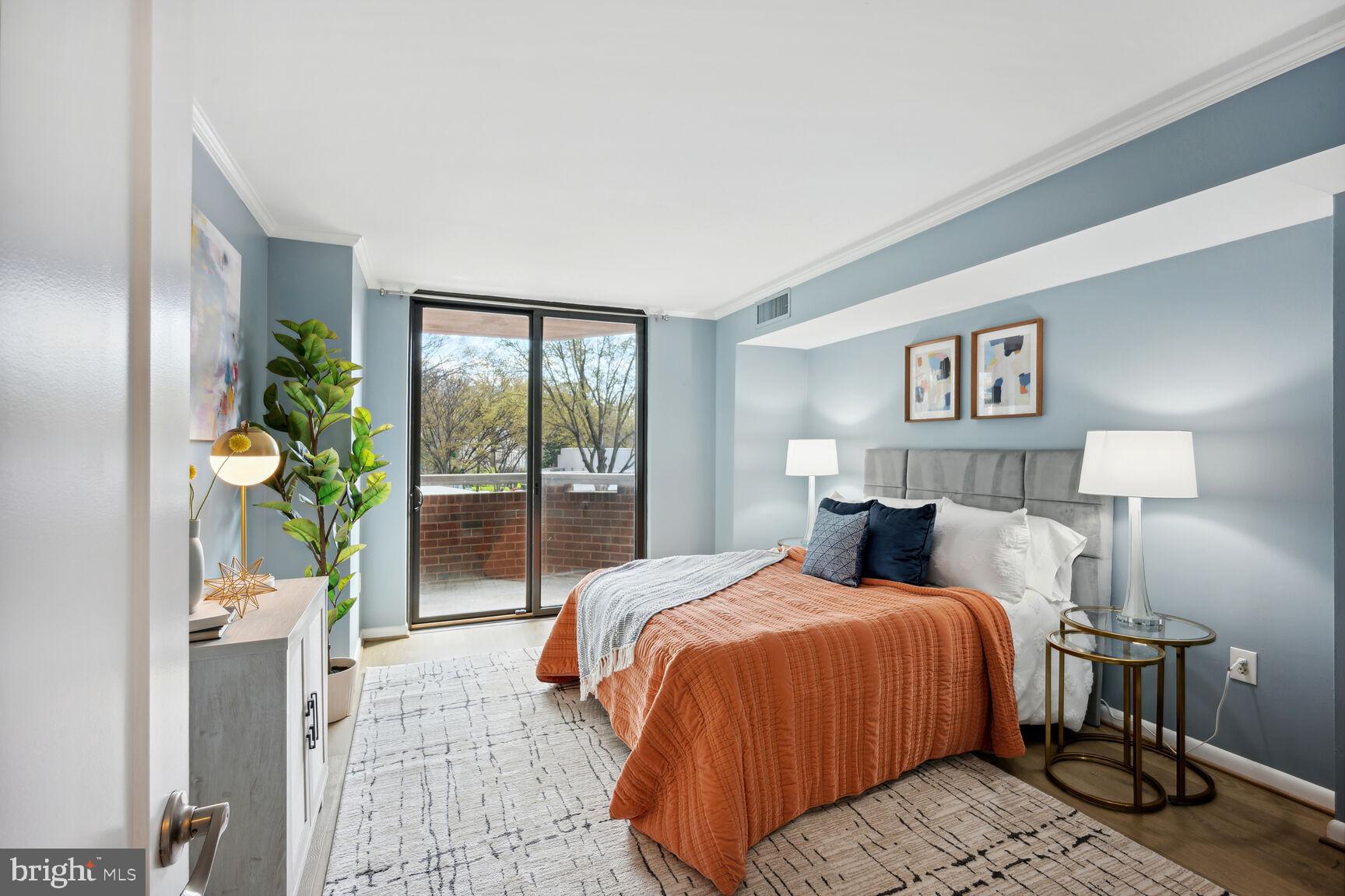 4444 Connecticut Ave NW #201