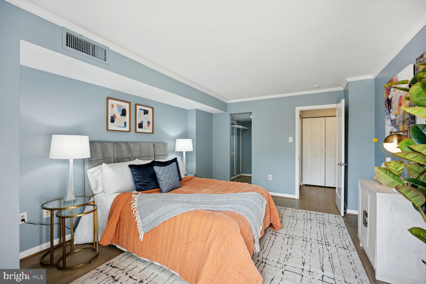 4444 Connecticut Ave NW #201