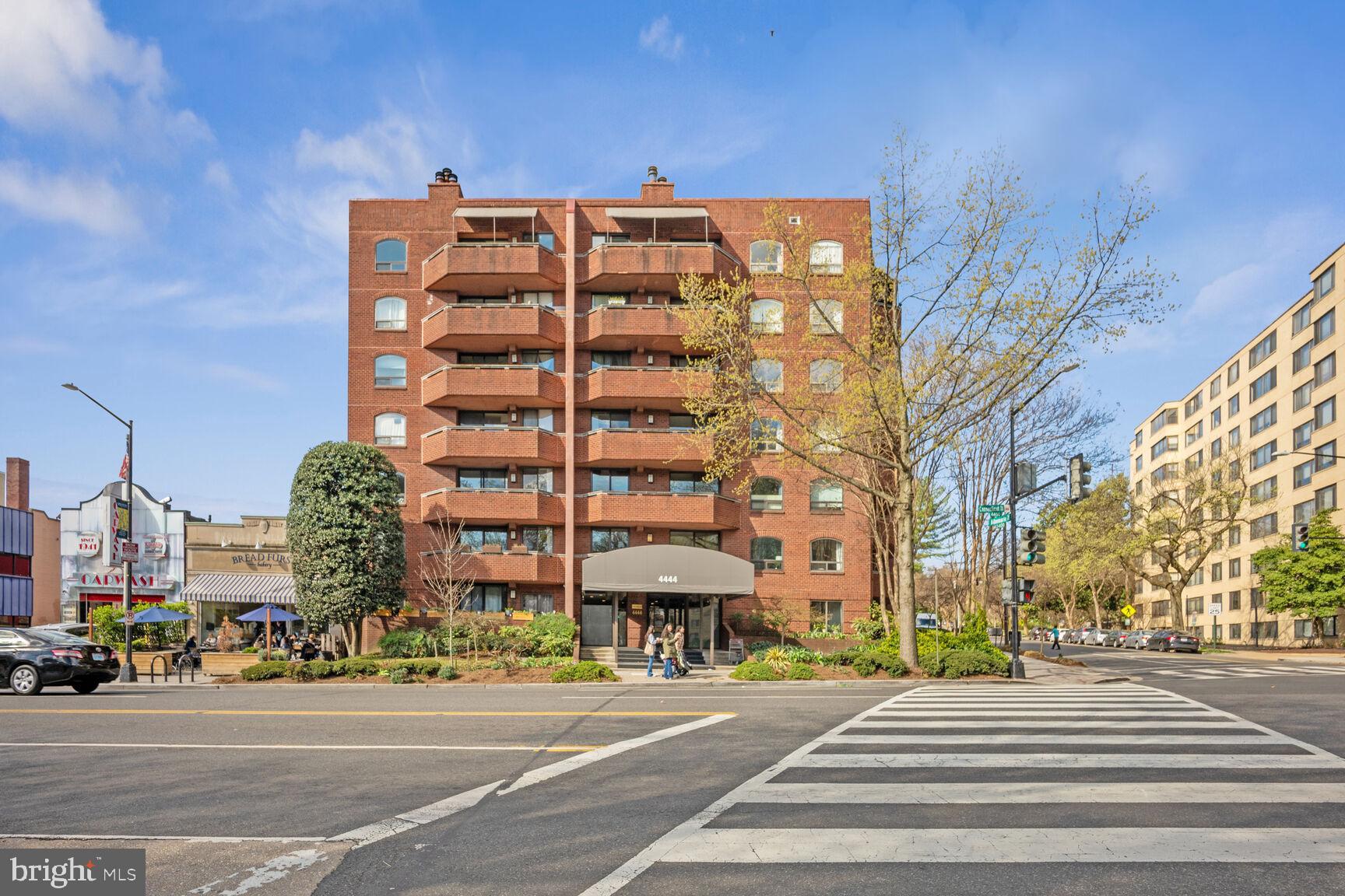 4444 Connecticut Ave NW #201