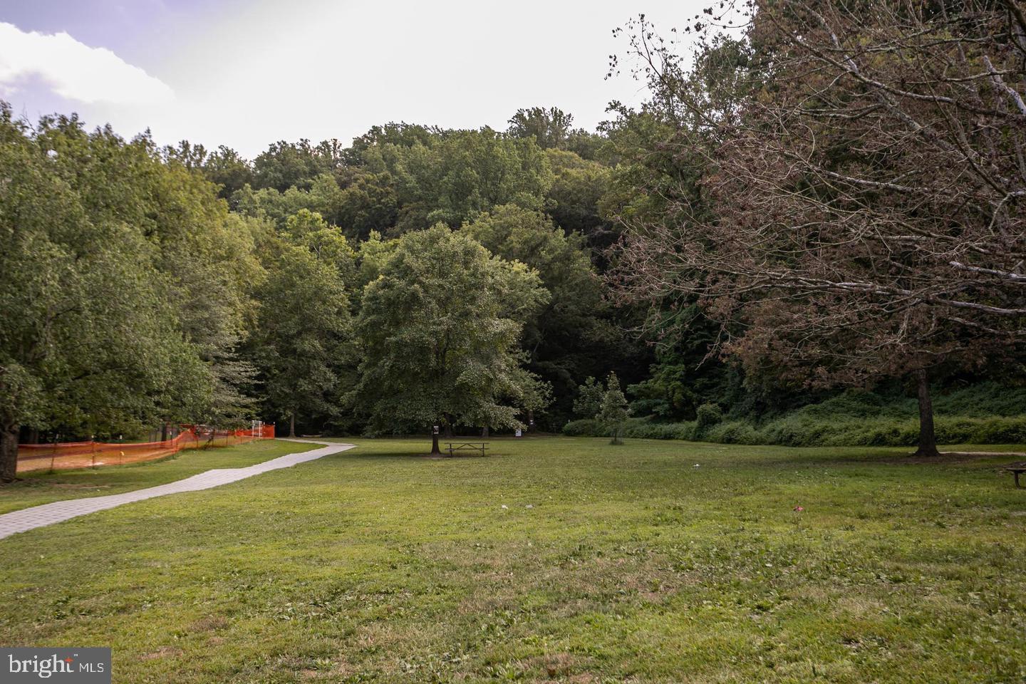 4600 Connecticut Ave NW #105