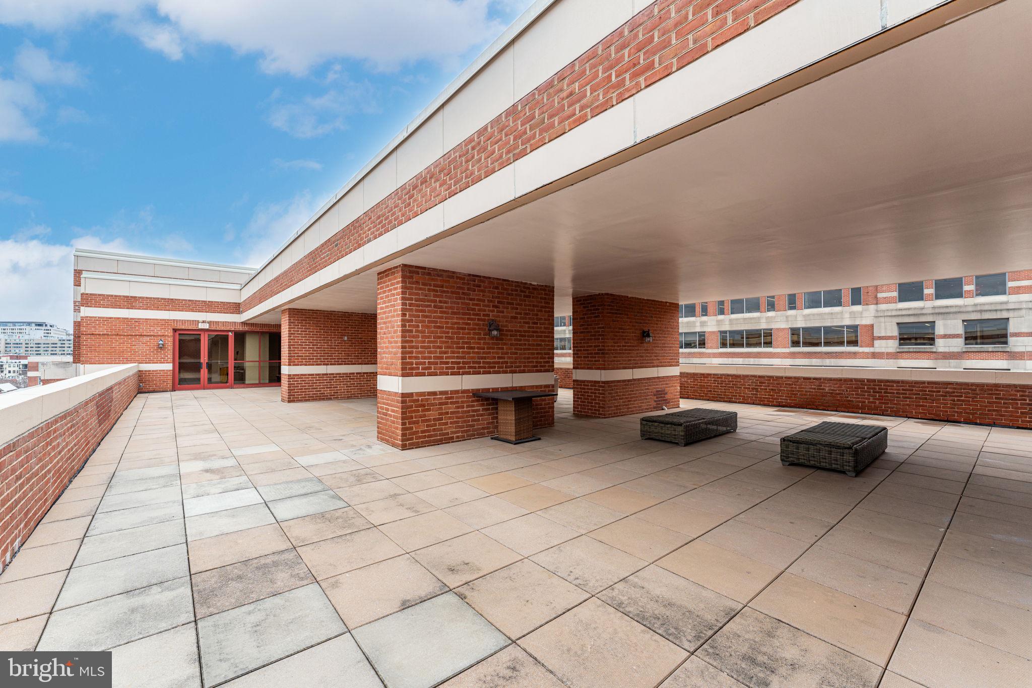 2301 N St NW #207