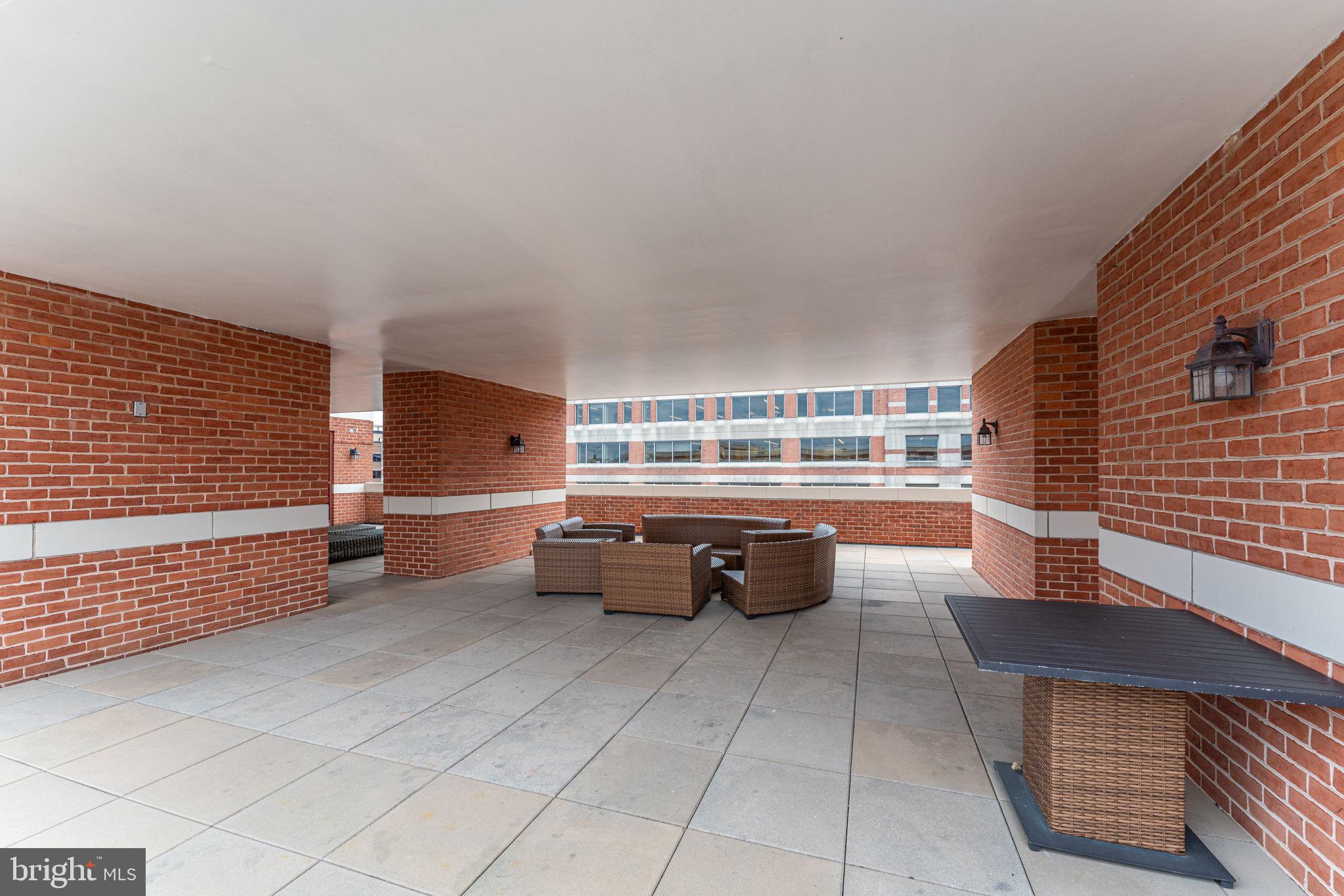 2301 N St NW #207