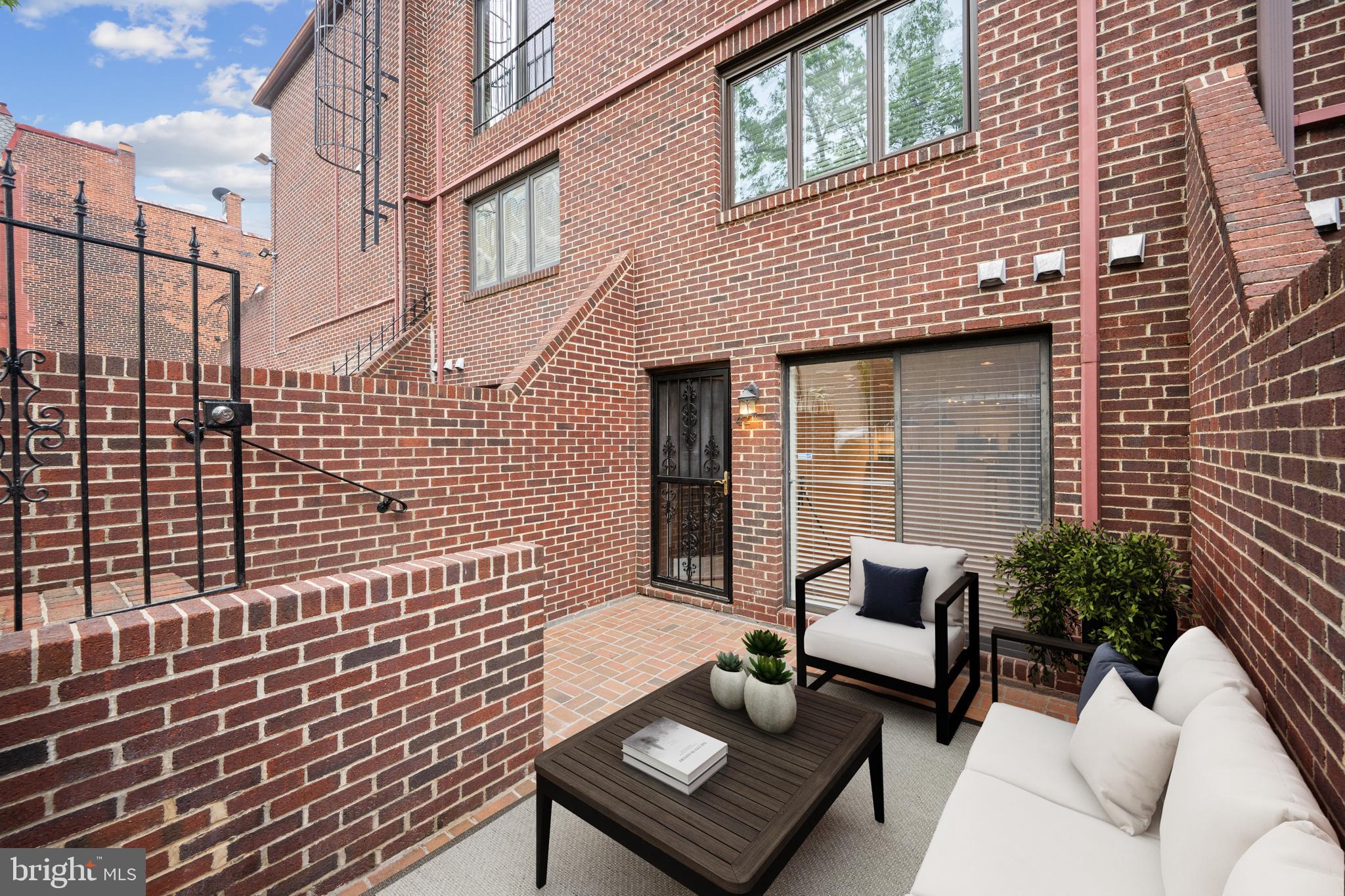 1715 15th St NW #42