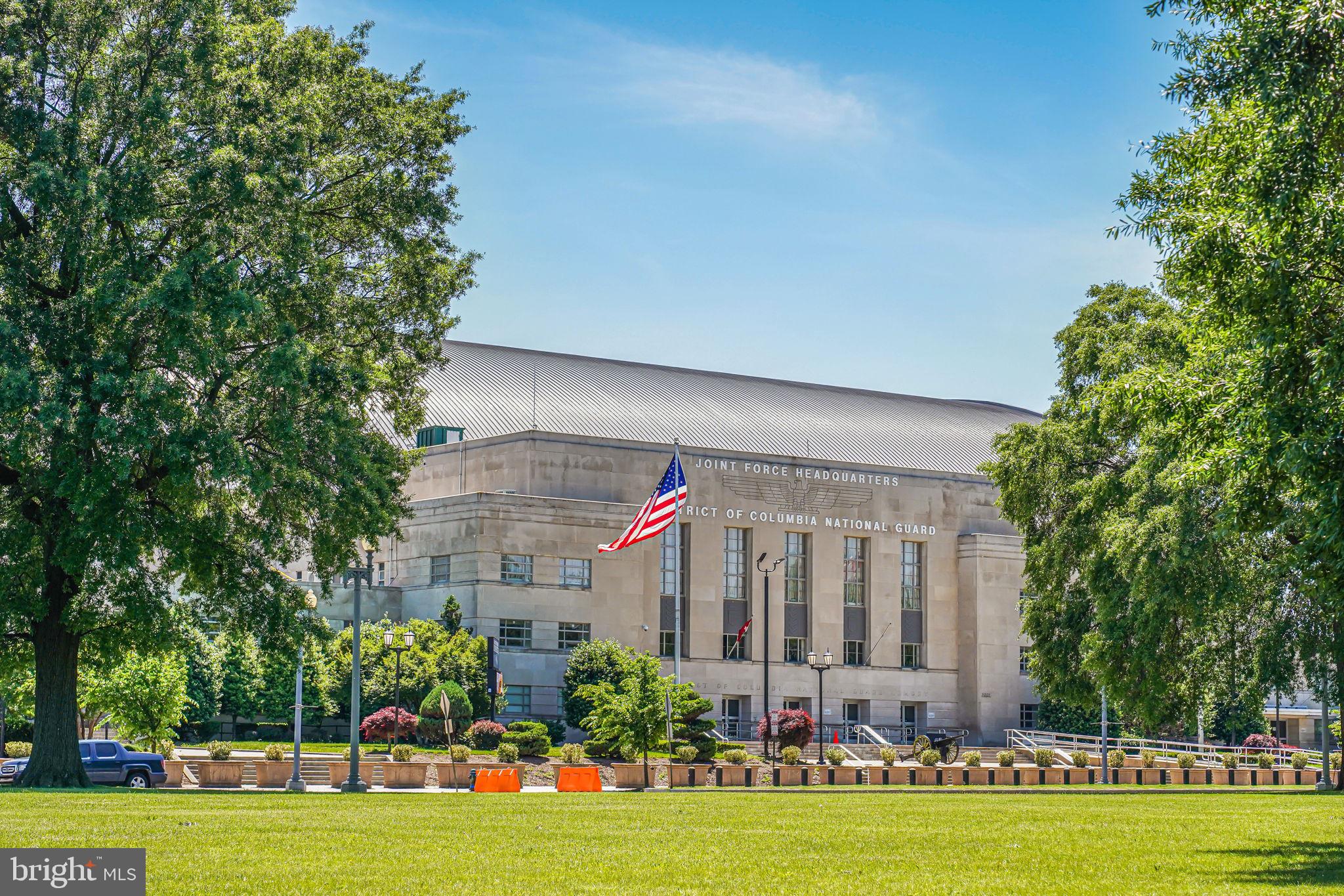 1603 E Capitol St SE