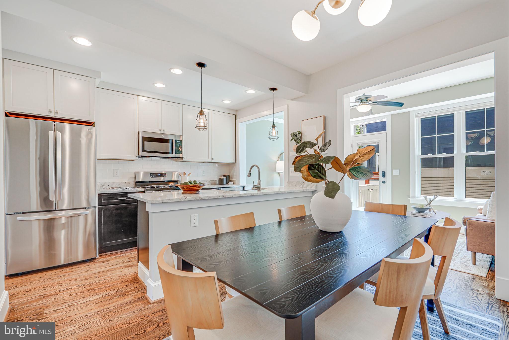 1603 E Capitol St SE