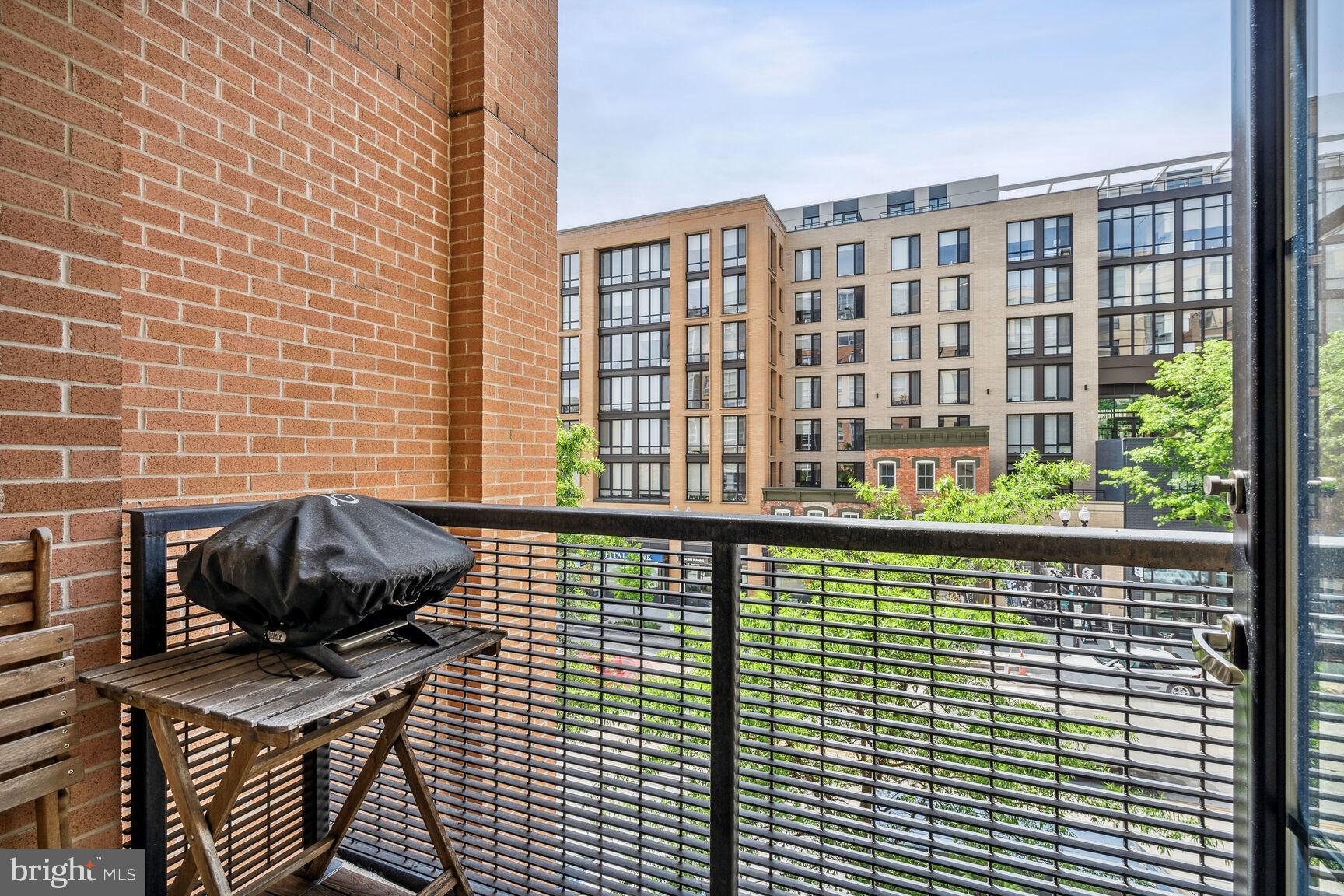2125 14th St NW #304