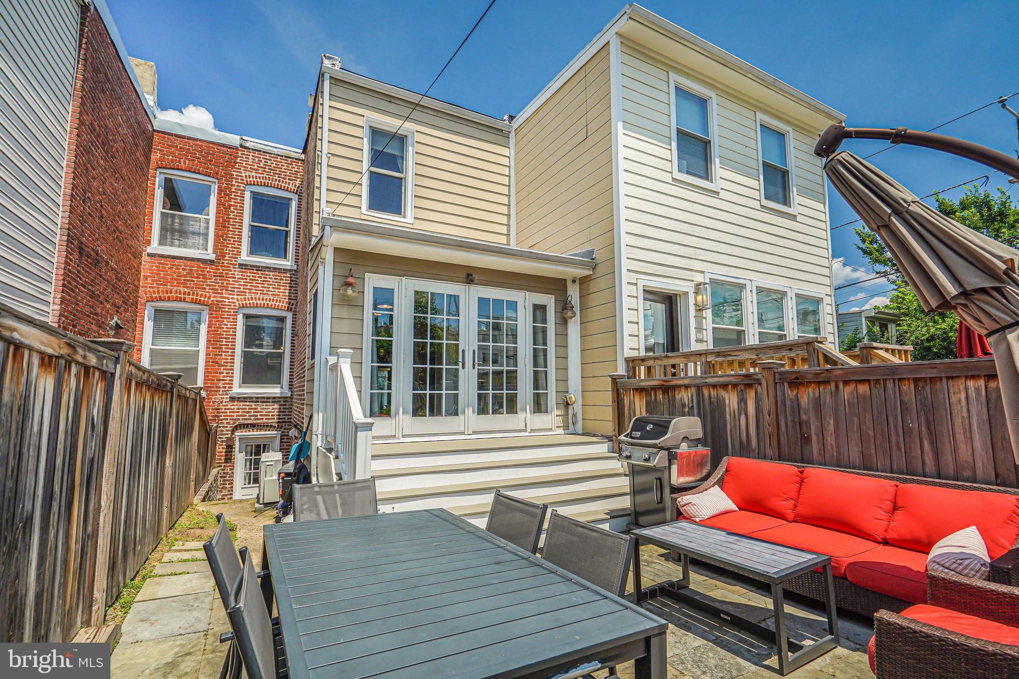 1314 Shepherd St NW
