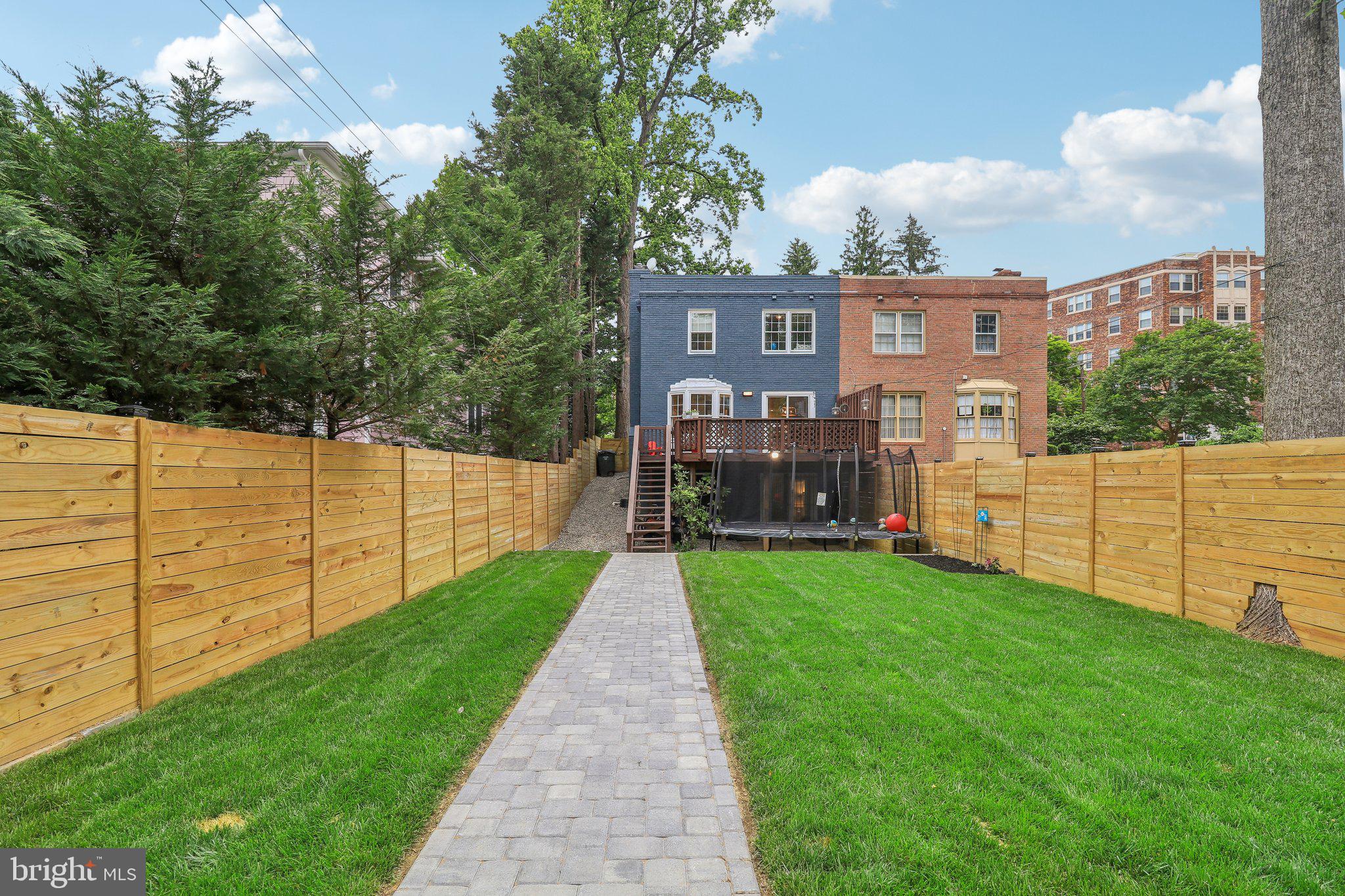 3806 Legation St NW