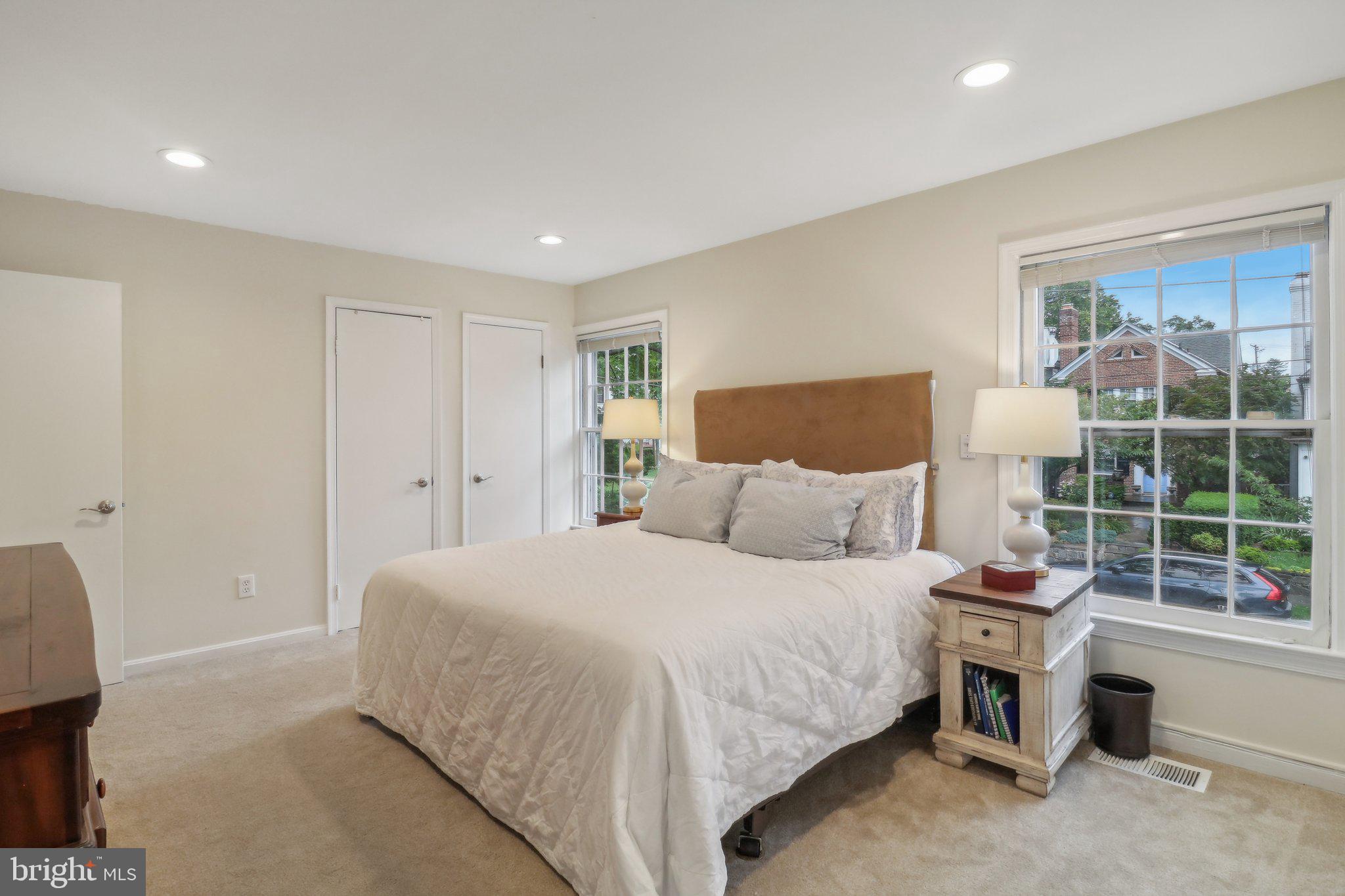 3806 Legation St NW