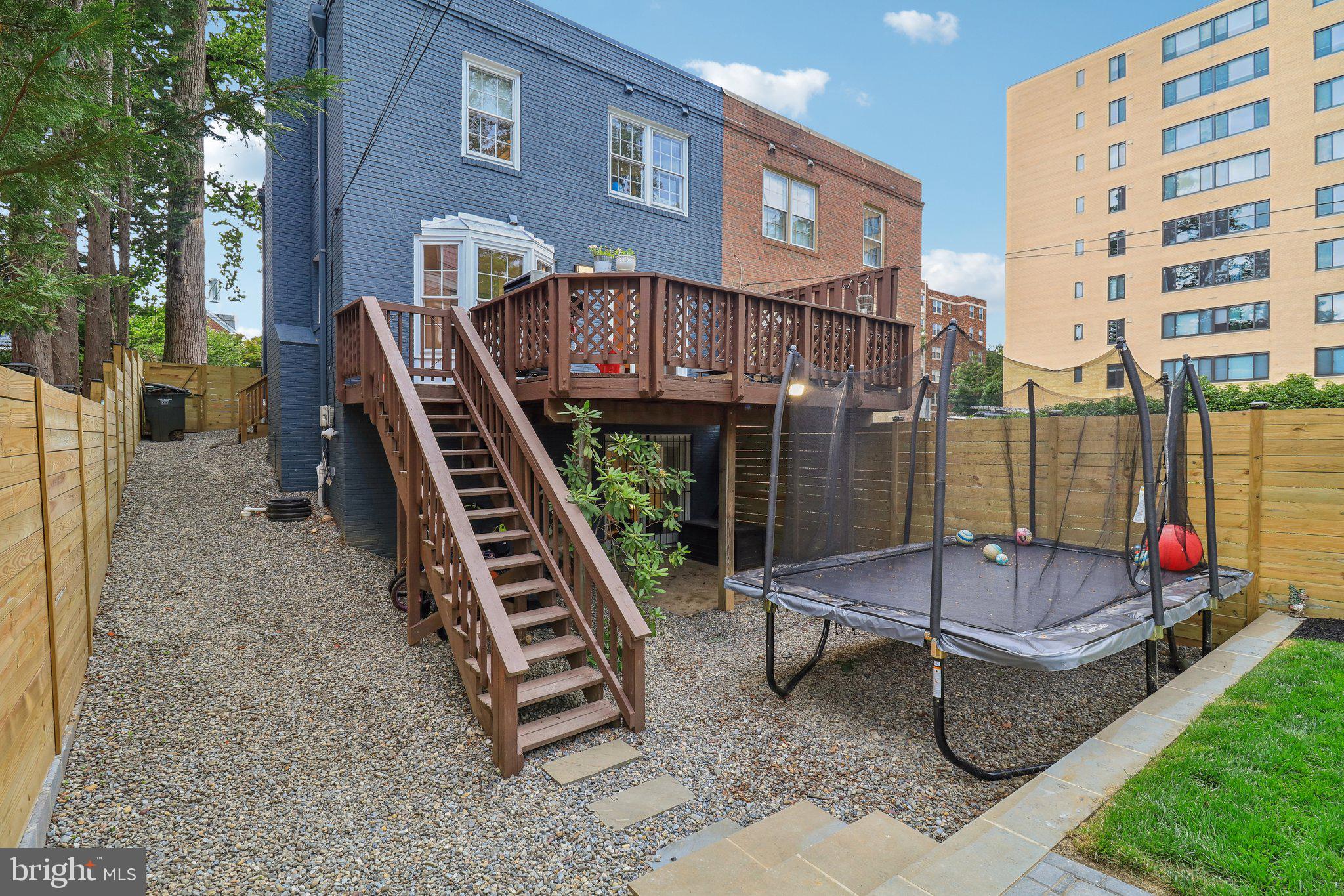 3806 Legation St NW