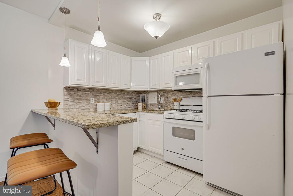 2401 H St NW #301