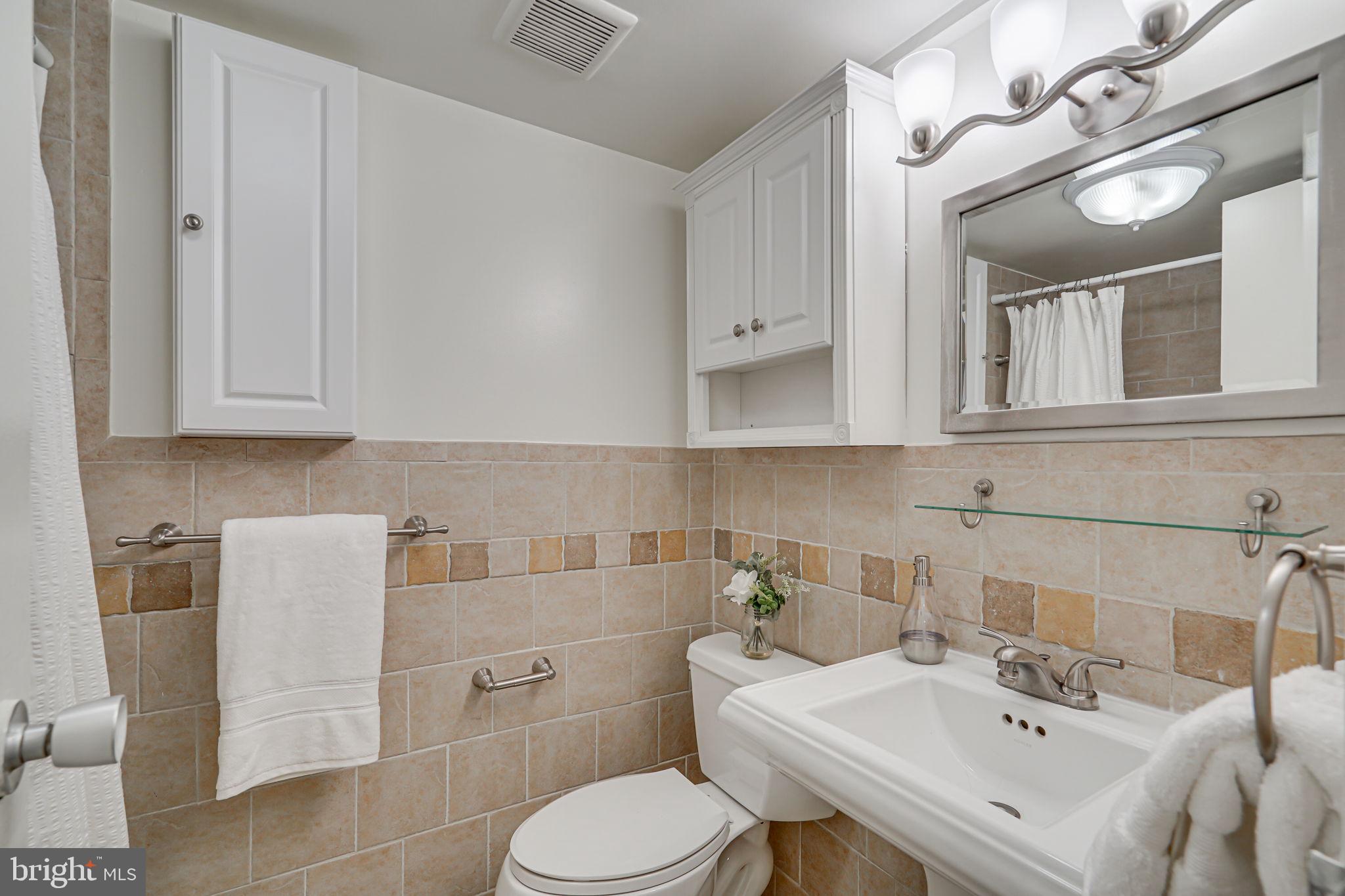 2401 H St NW #301