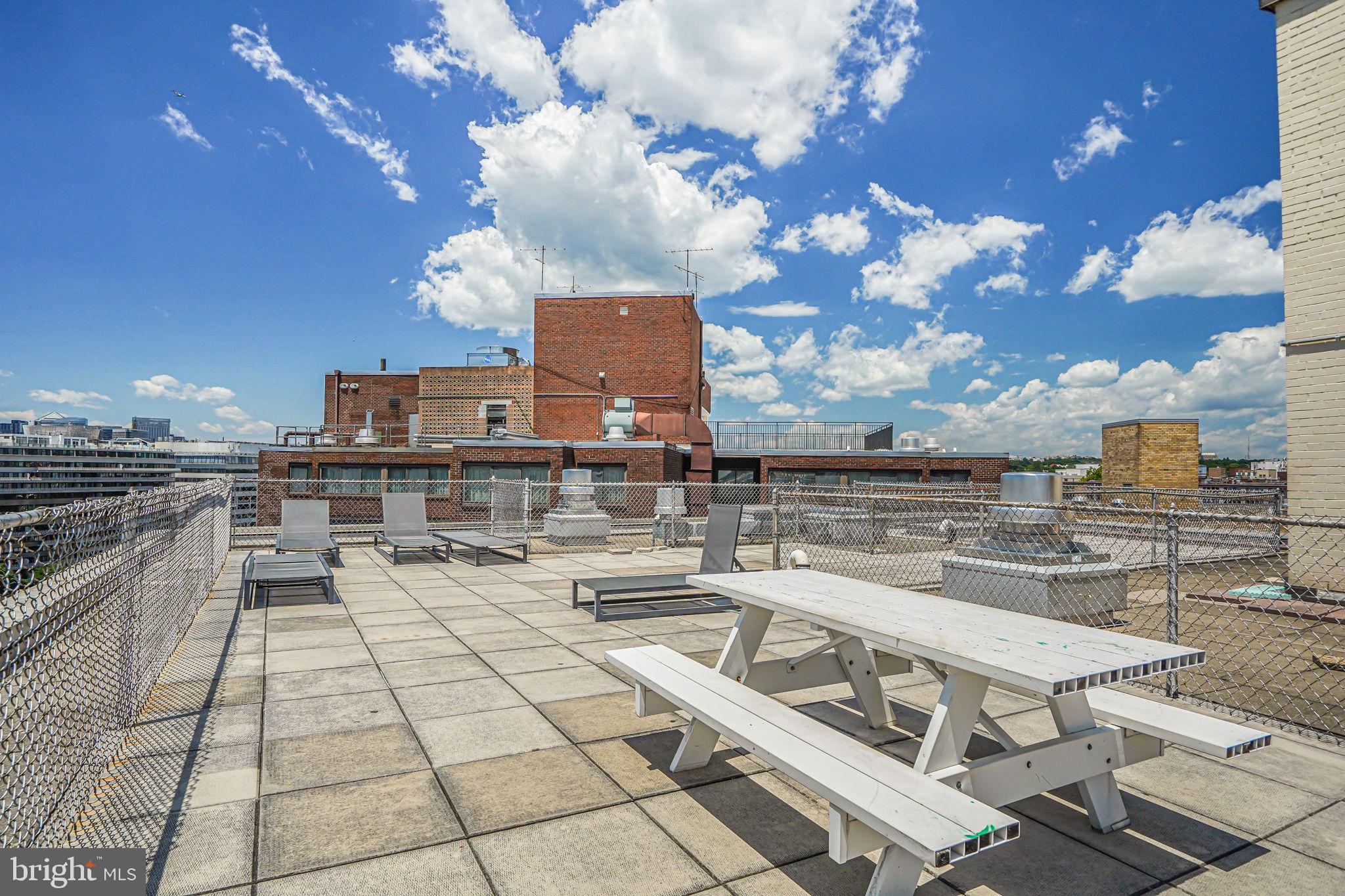 2401 H St NW #301