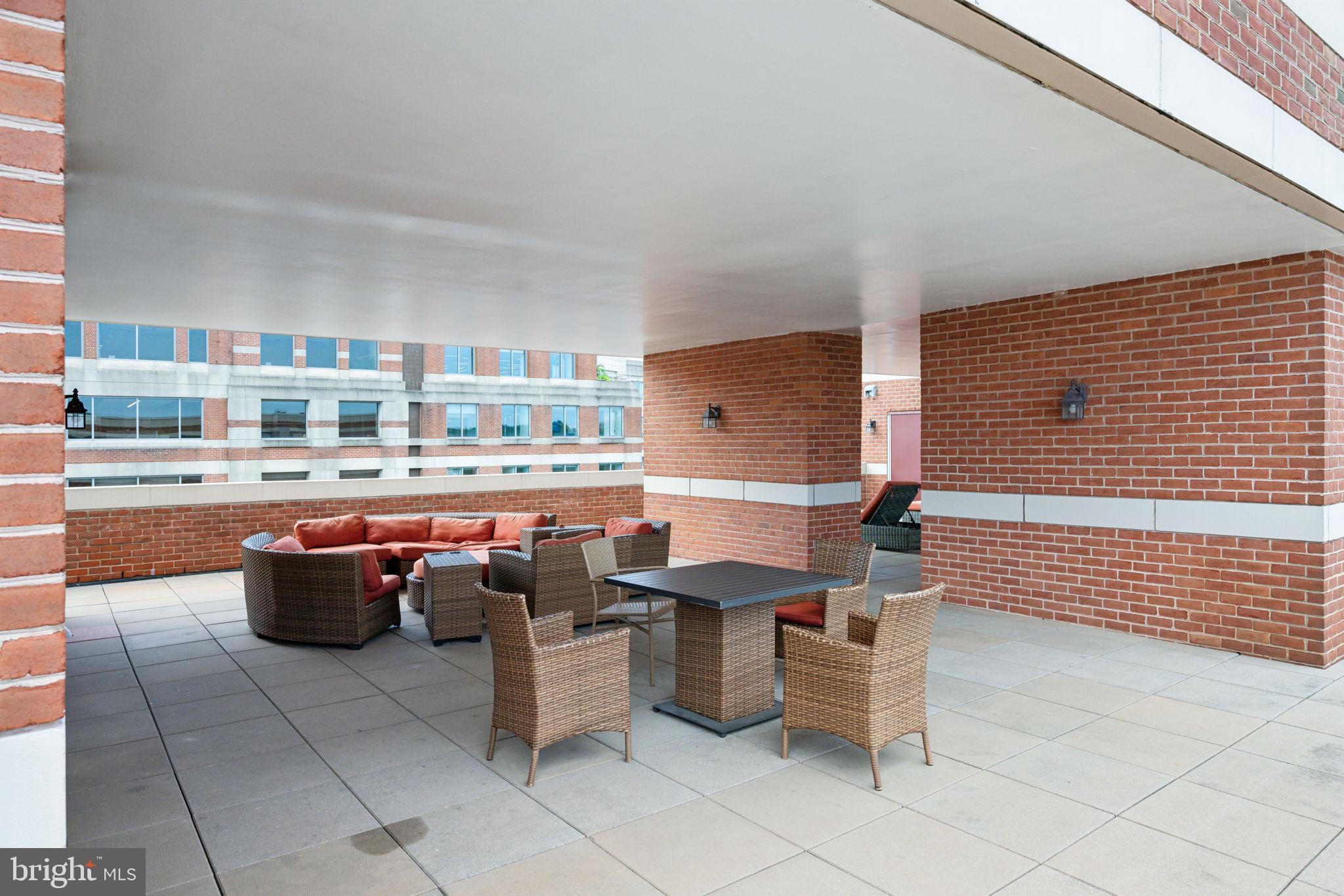 2301 N St NW #301