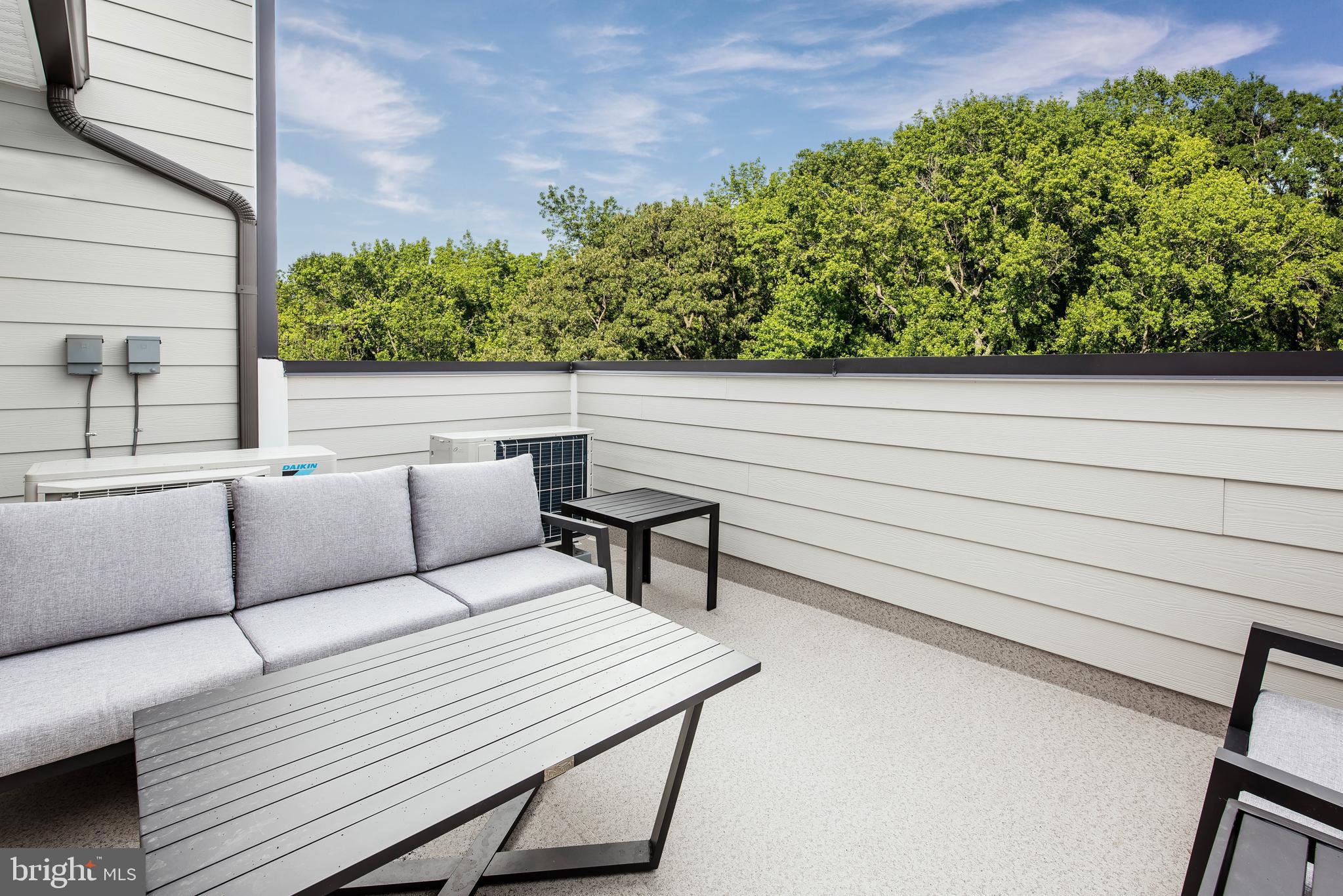 6834 General Davis NW