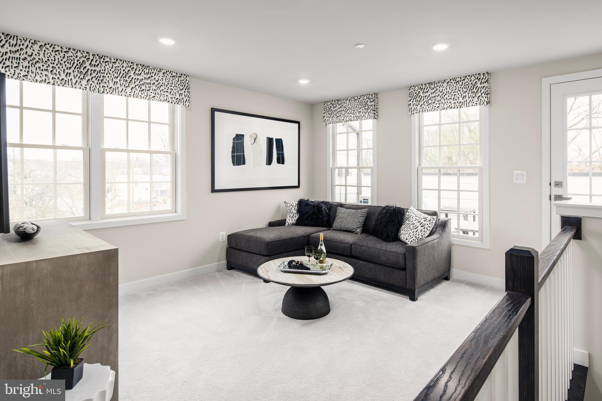 6834 General Davis NW