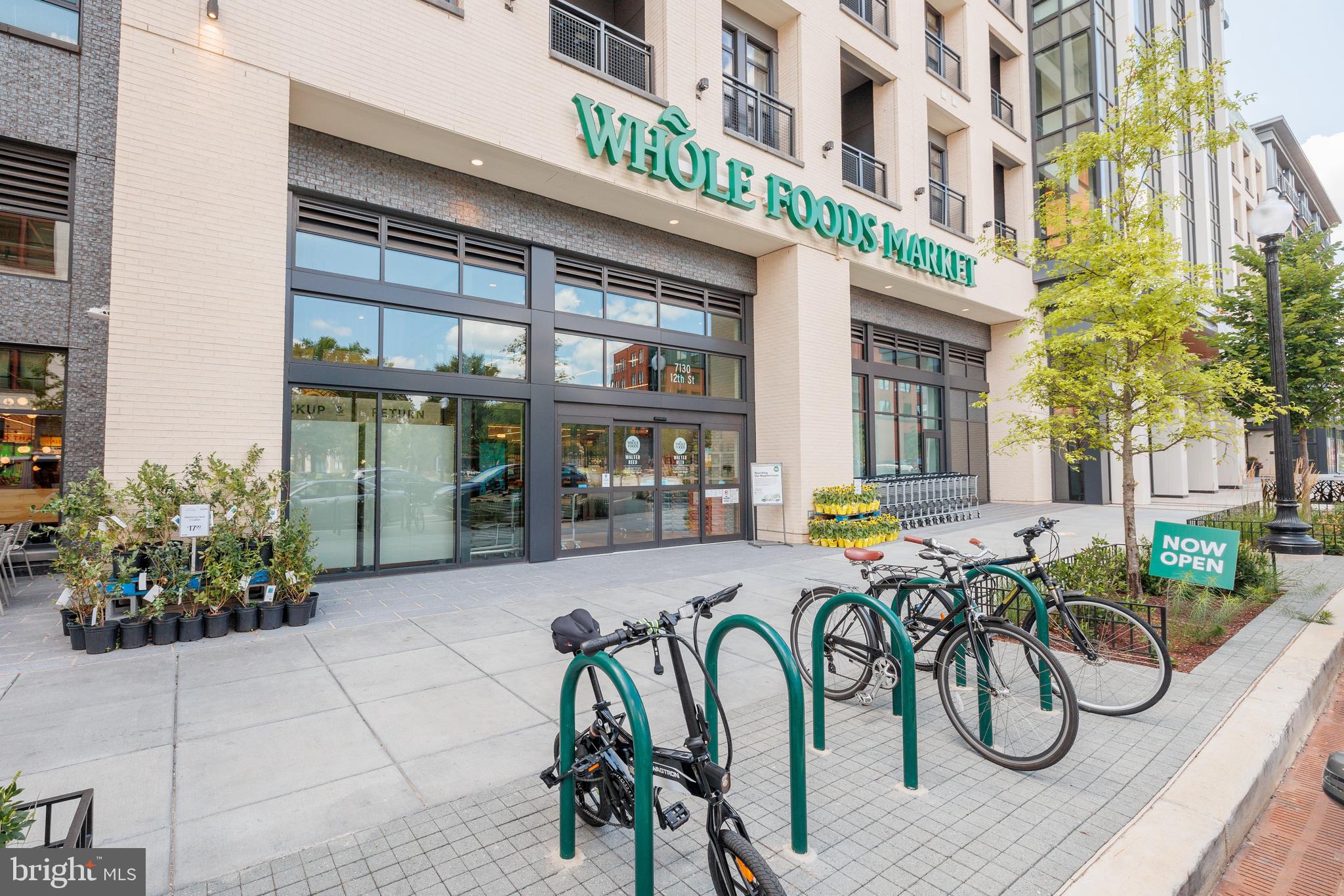 6834 General Davis NW