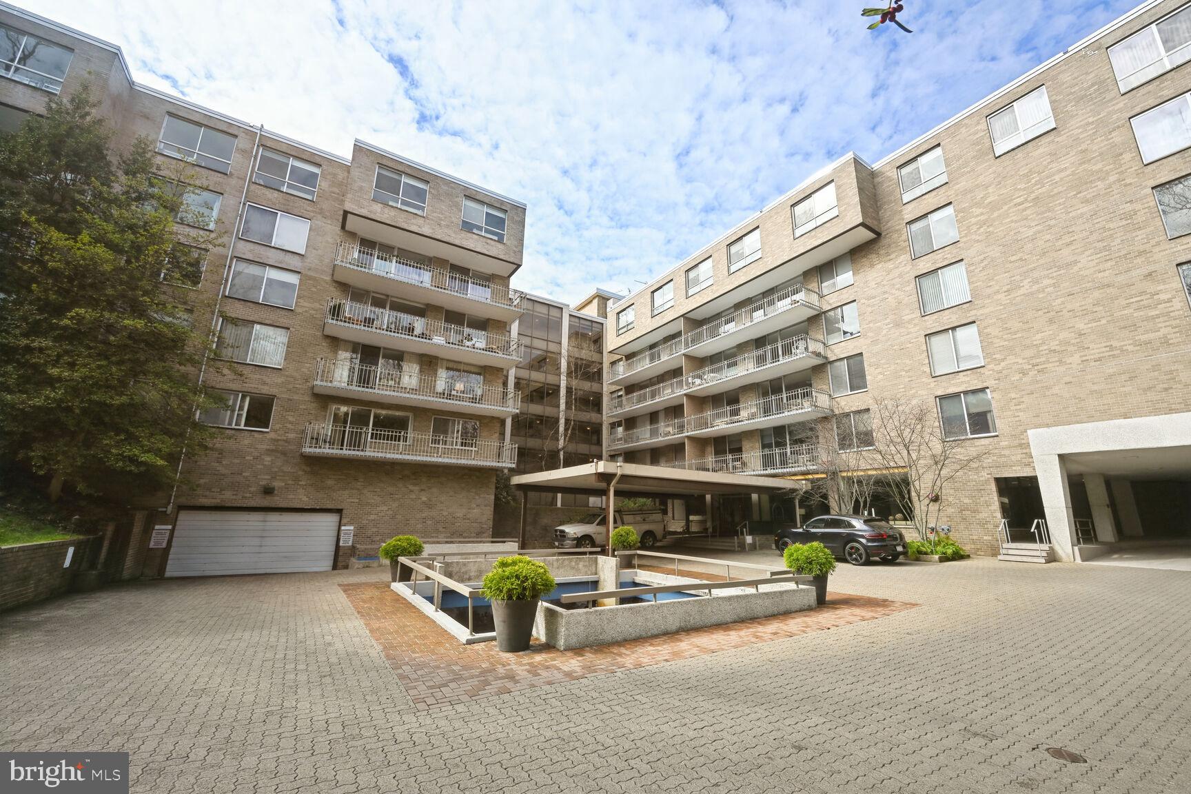 4100 CATHEDRAL AVE NW #609
