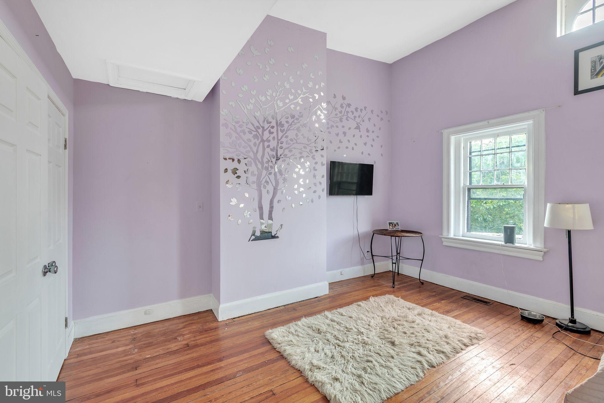 320 Maryland Ave NE