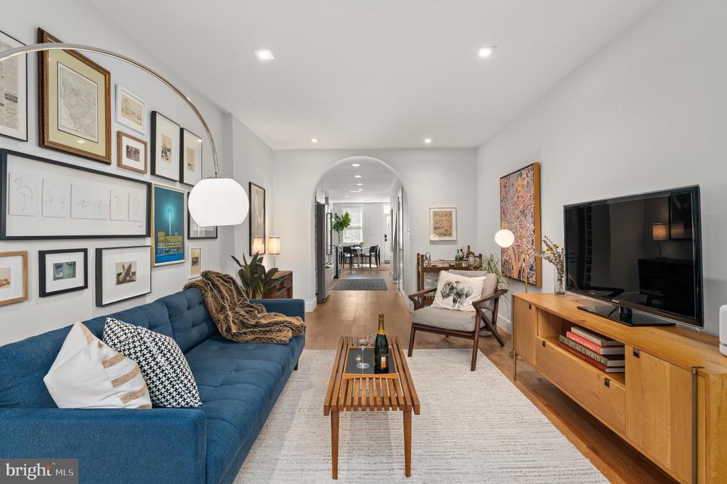 1905 9 1/2 St NW