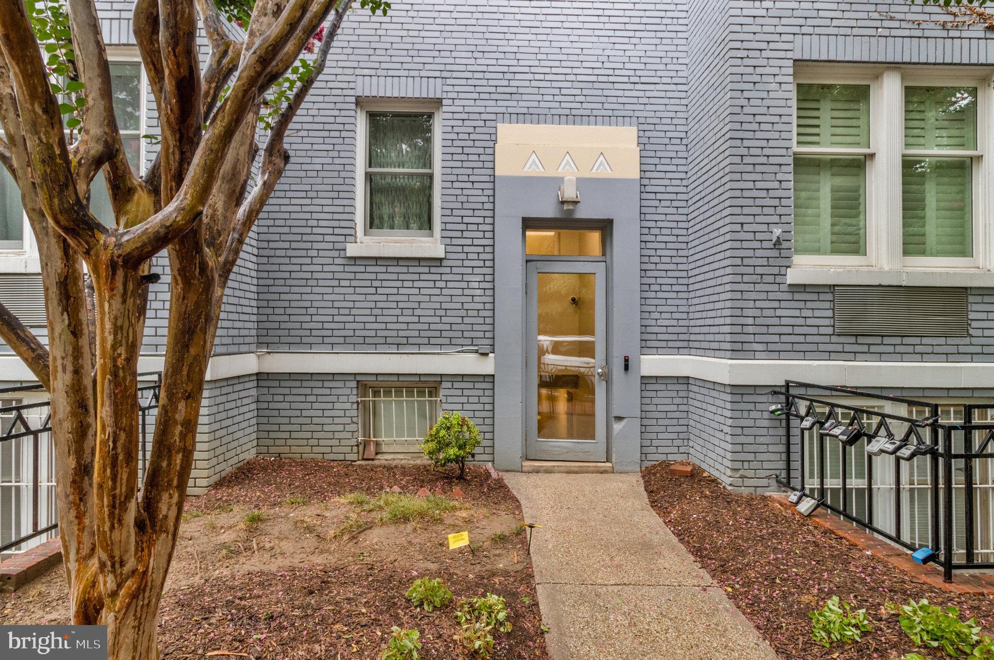 1901 16th St NW #202