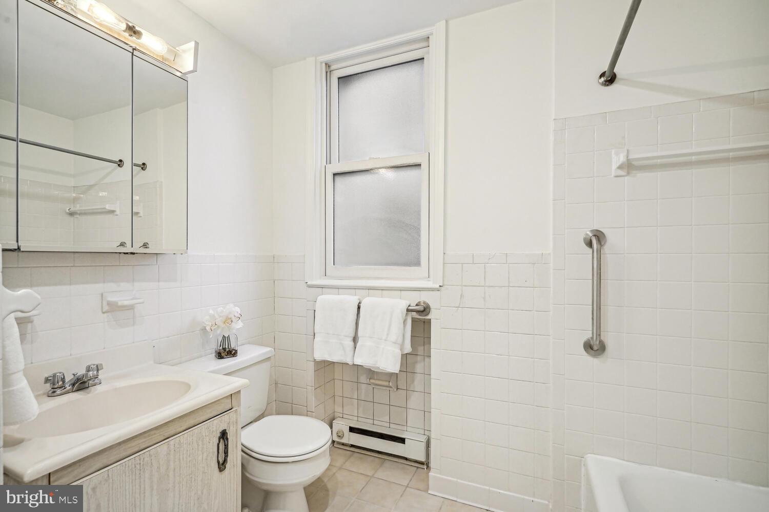 2126 Connecticut Ave NW #32