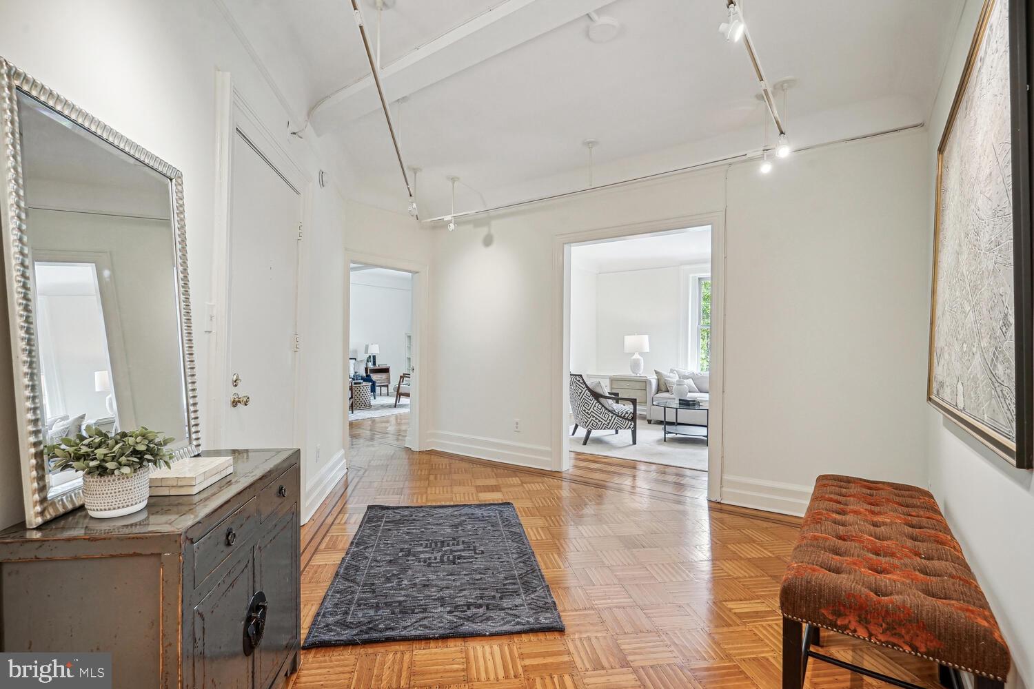 2126 Connecticut Ave NW #32