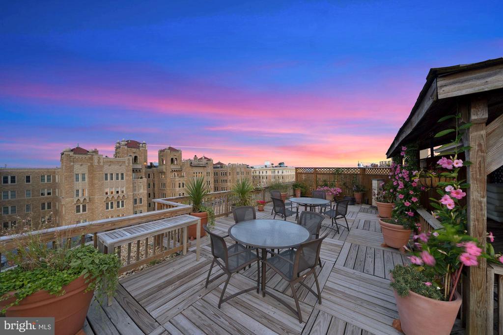 2126 Connecticut Ave NW #32