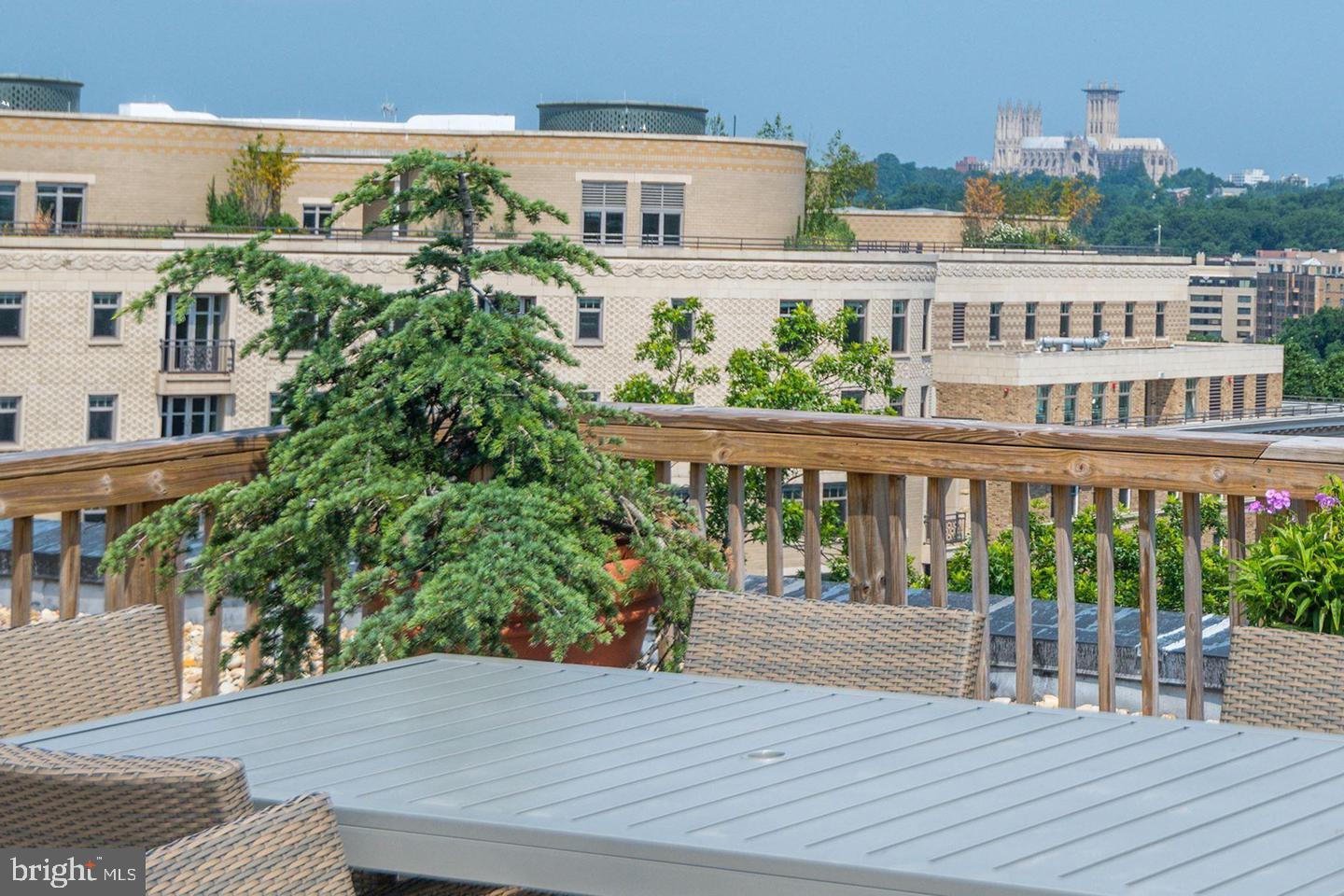 2126 Connecticut Ave NW #32