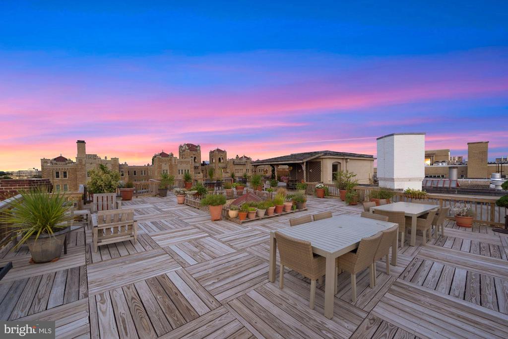 2126 Connecticut Ave NW #32