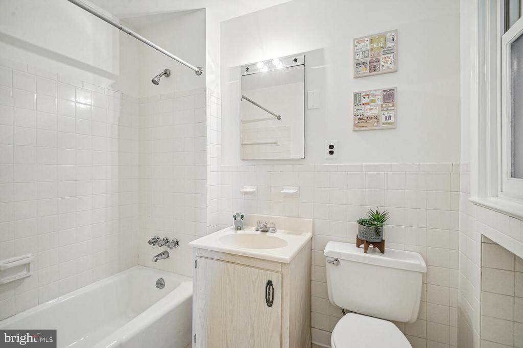 2126 Connecticut Ave NW #32