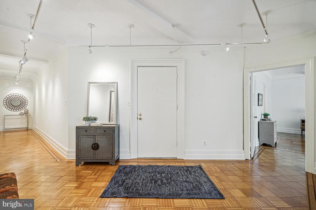 2126 Connecticut Ave NW #32
