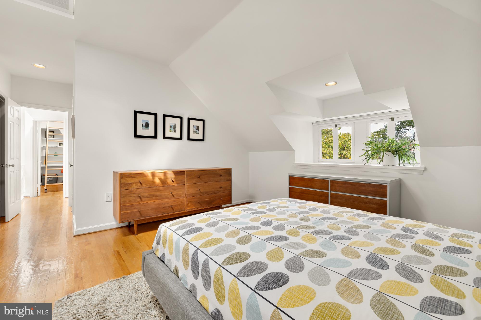 1826 Biltmore St NW #4