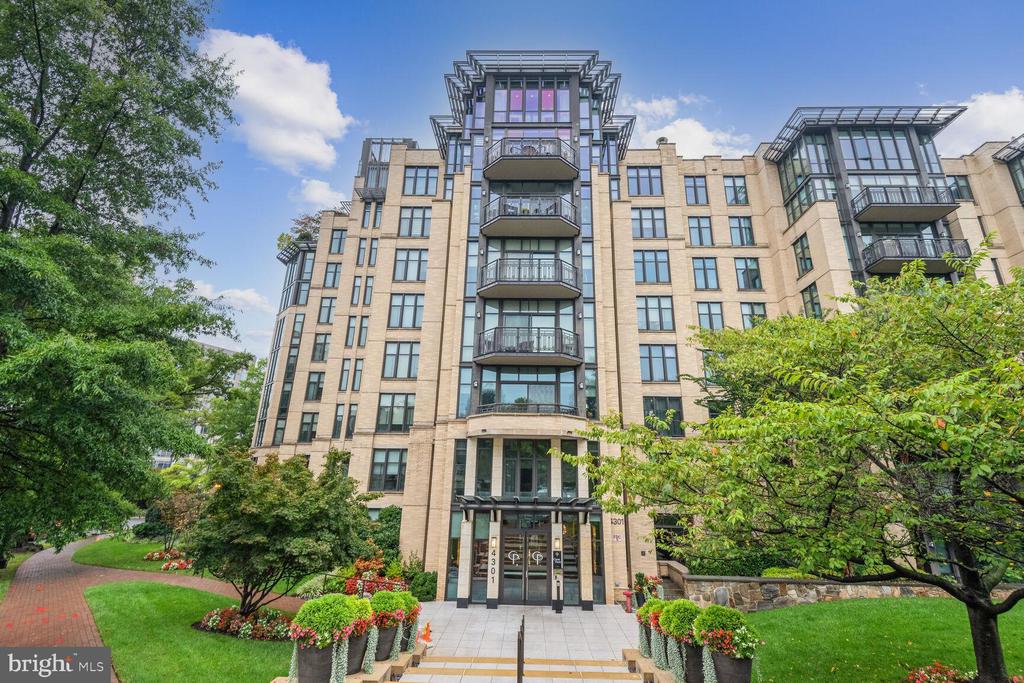 4301 Military Rd NW #303