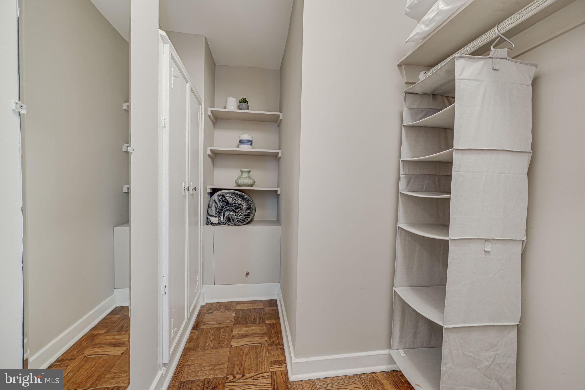 2130 N St NW #303
