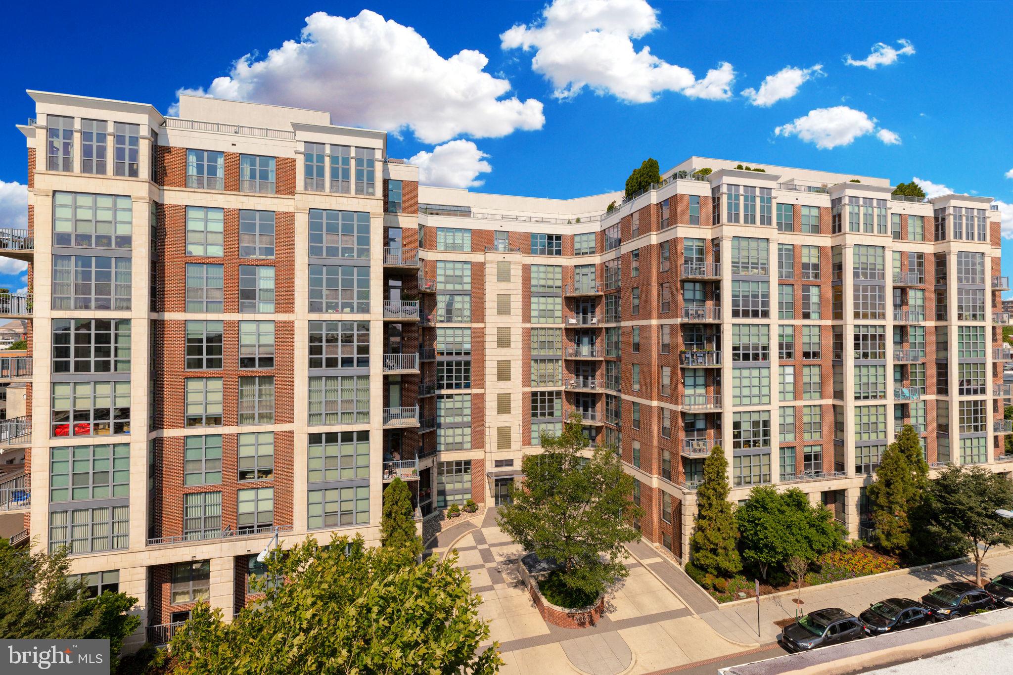 2020 12th St NW #408