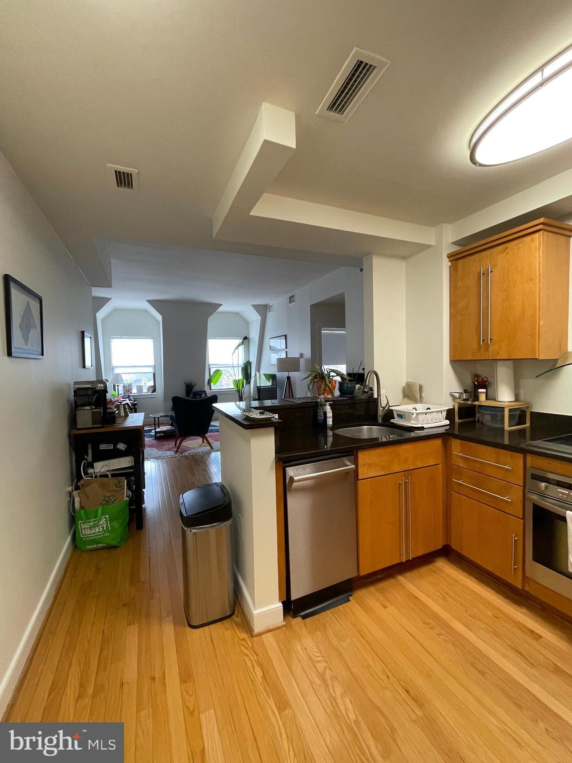 1615 New Hampshire Ave NW #52