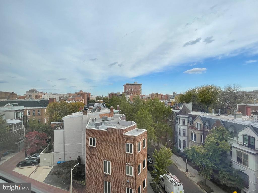 1615 New Hampshire Ave NW #52